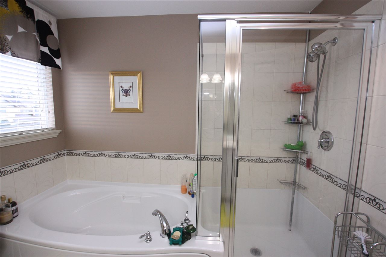 16898 78b Avenue Surrey, BC 15