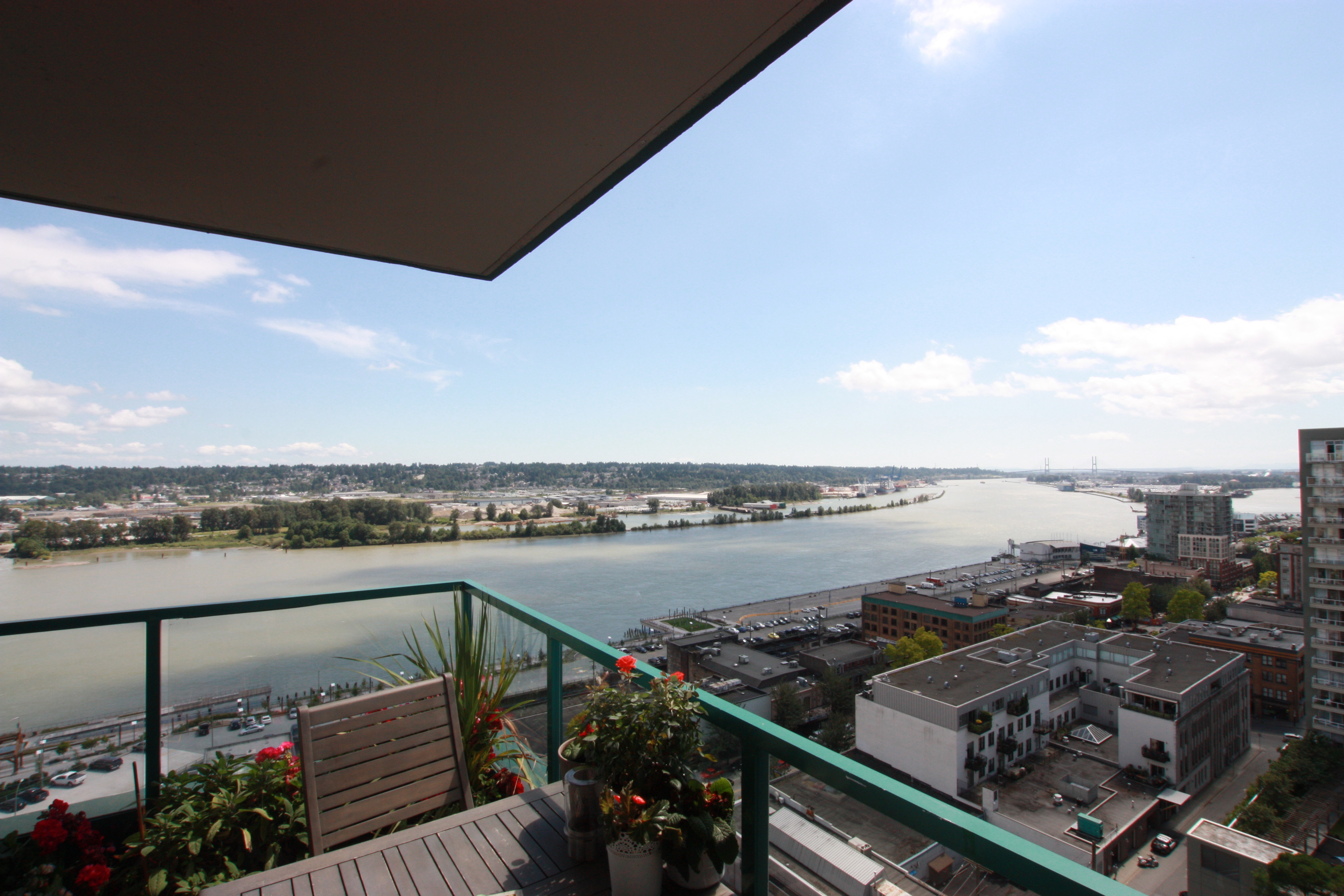 1502 420 CARNARVON Street  New Westminster V3L 5P1 14