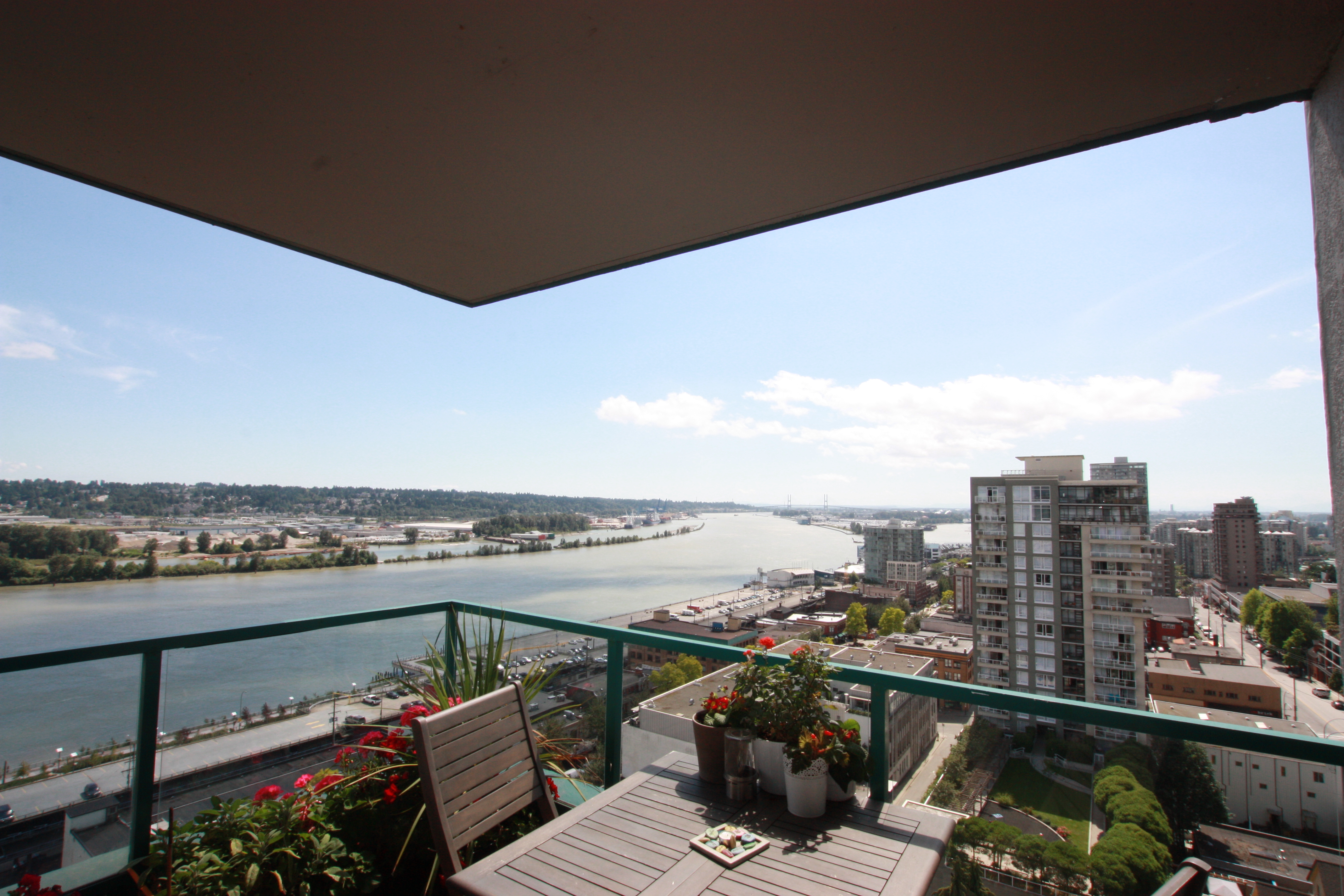 1502 420 CARNARVON Street  New Westminster V3L 5P1 15