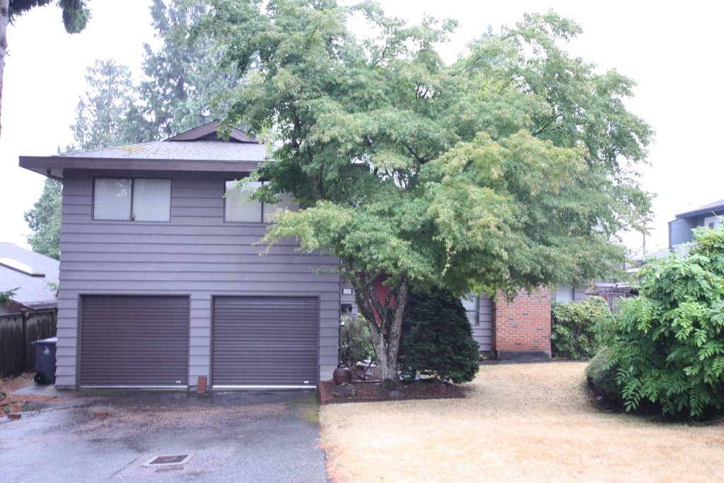 11569 ROYAL CRSNT,  Surrey BC