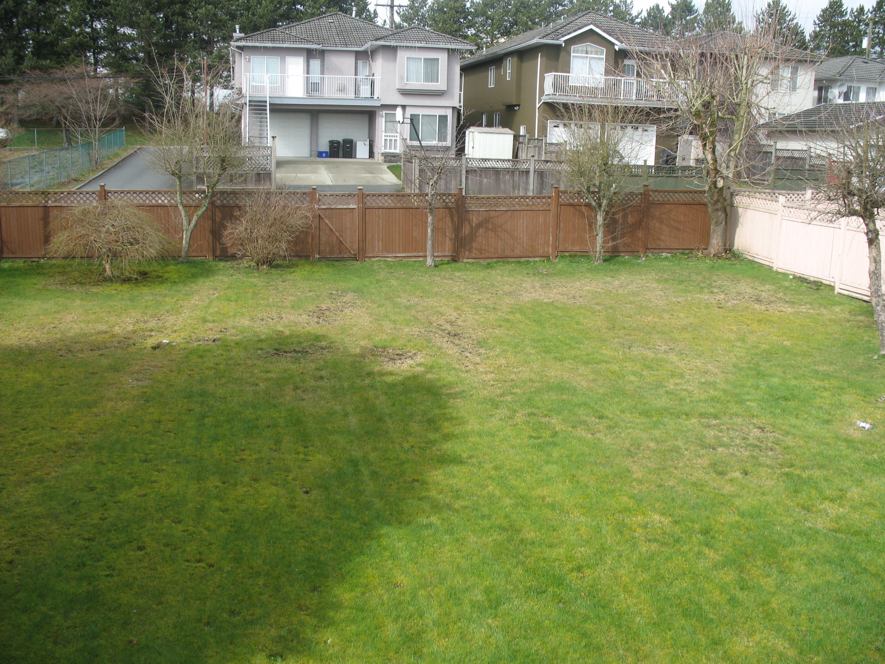 7113 10TH Ave,  Burnaby BC, V3N 2R5 7