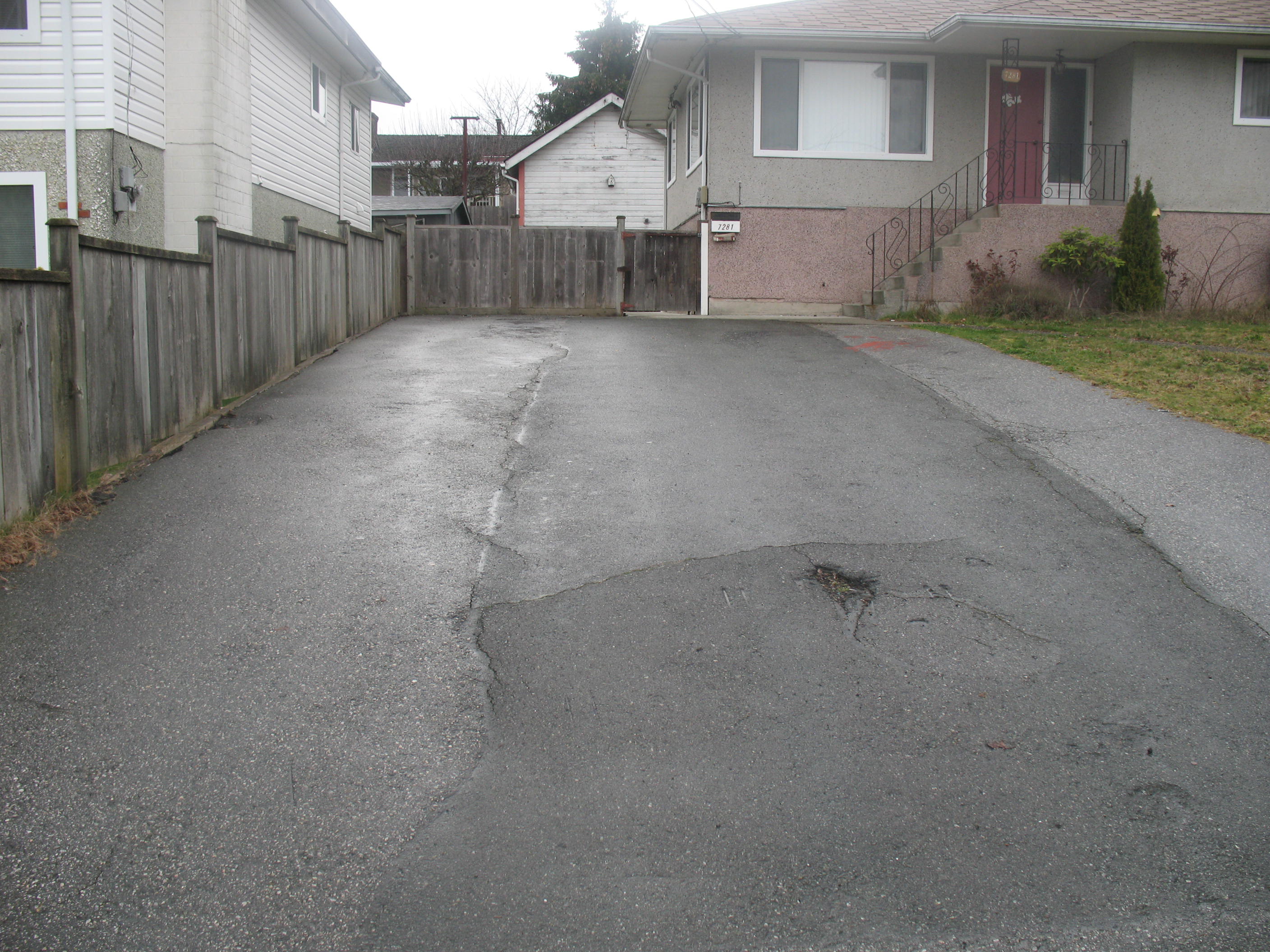 7281 CURTIS Street  Burnaby North V5A 1K1 11