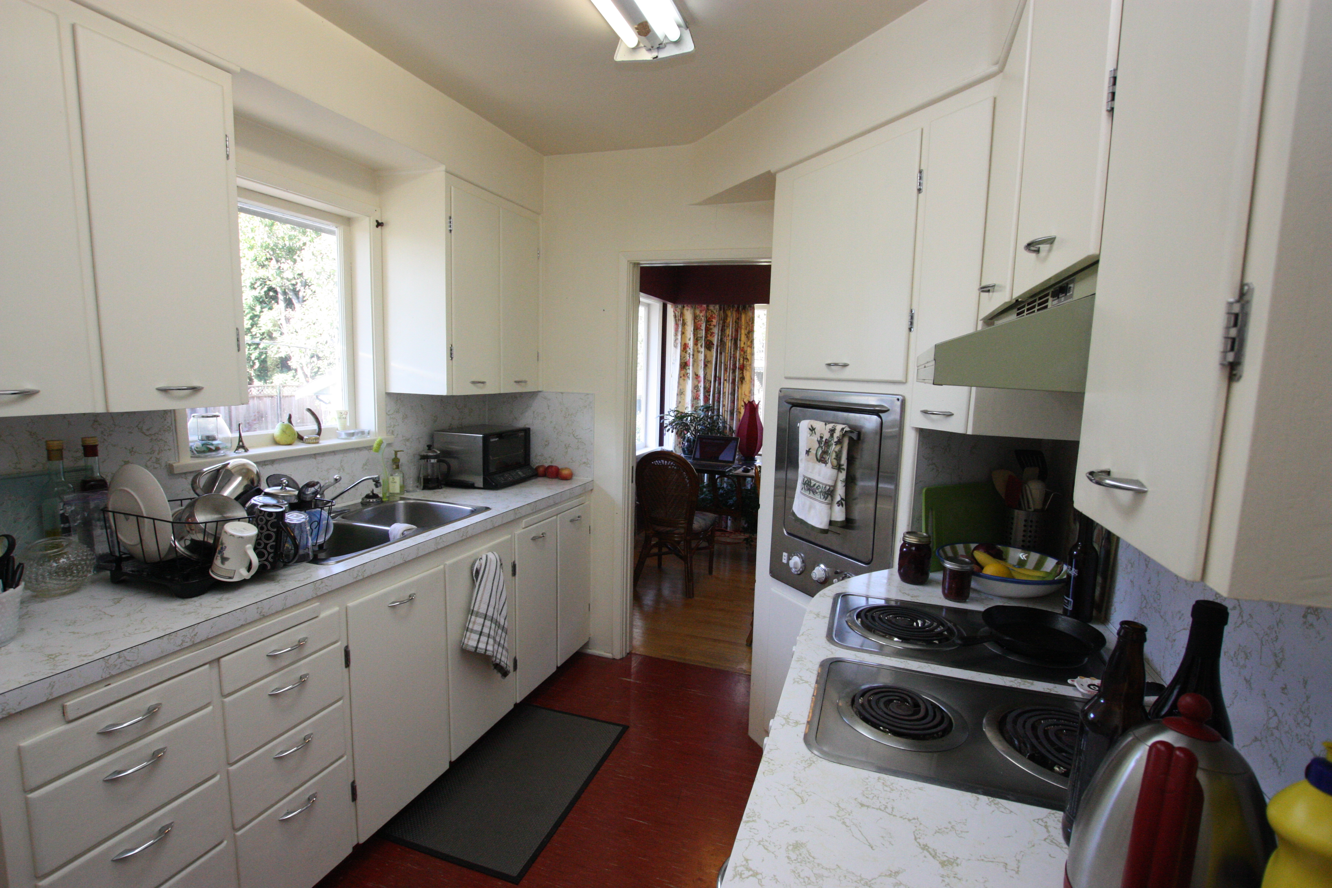 7251 CURTIS Street  Burnaby, BC  V5A 1K1 5