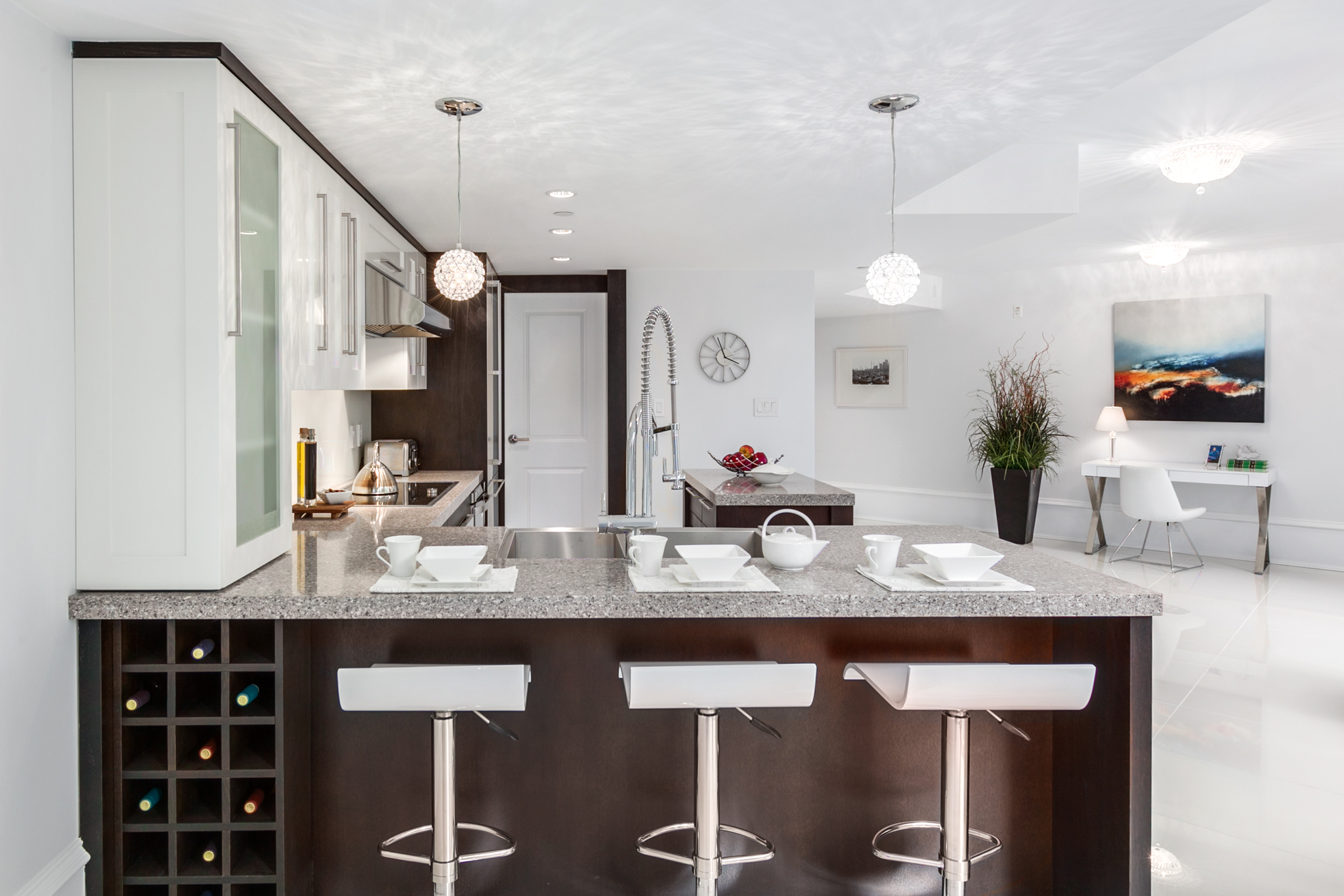888 HELMCKEN Street  Vancouver BC, V6Z 1V8 28