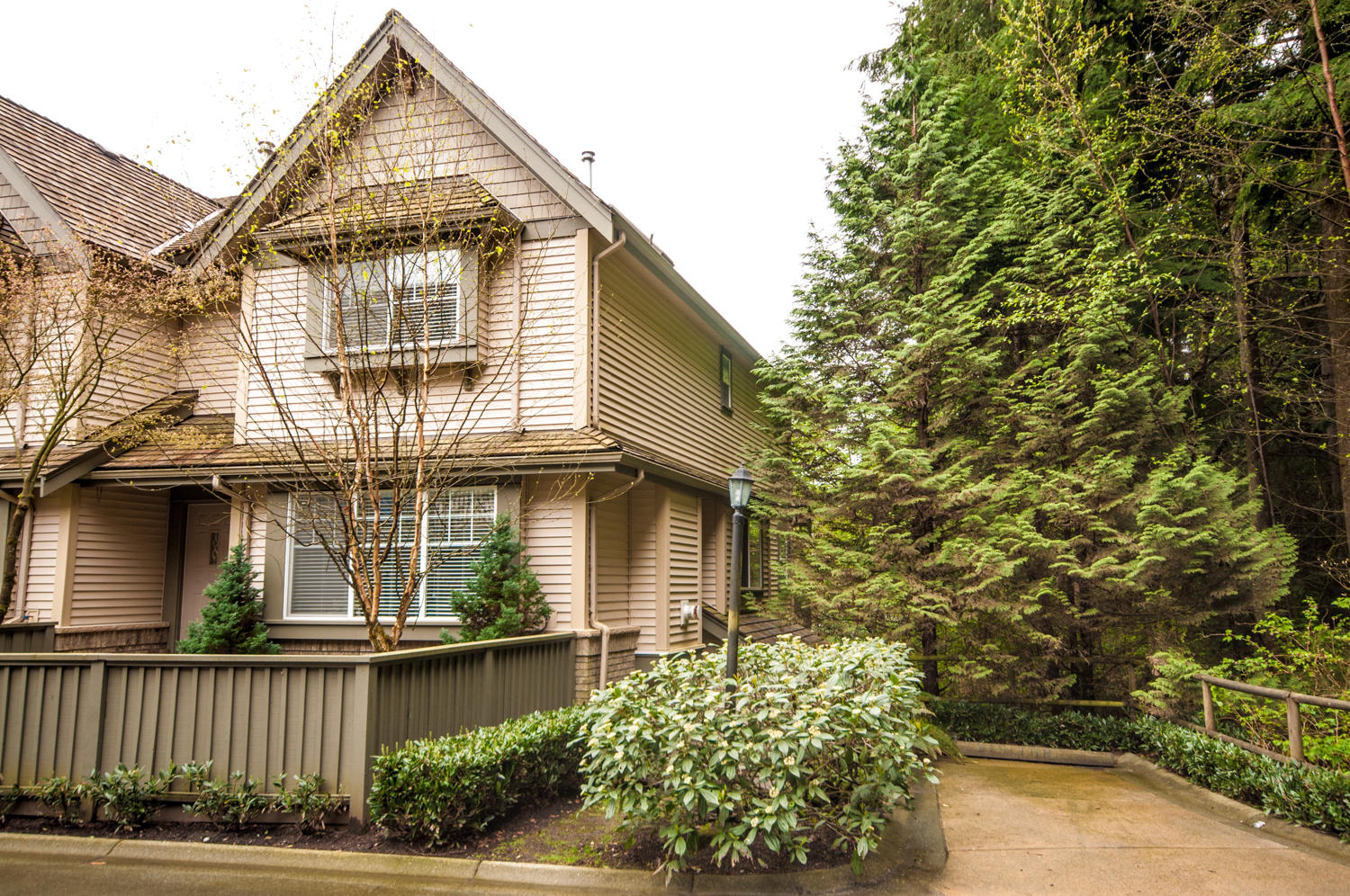 24-3300 Plateau Blvd, Port Coquitlam BC 2