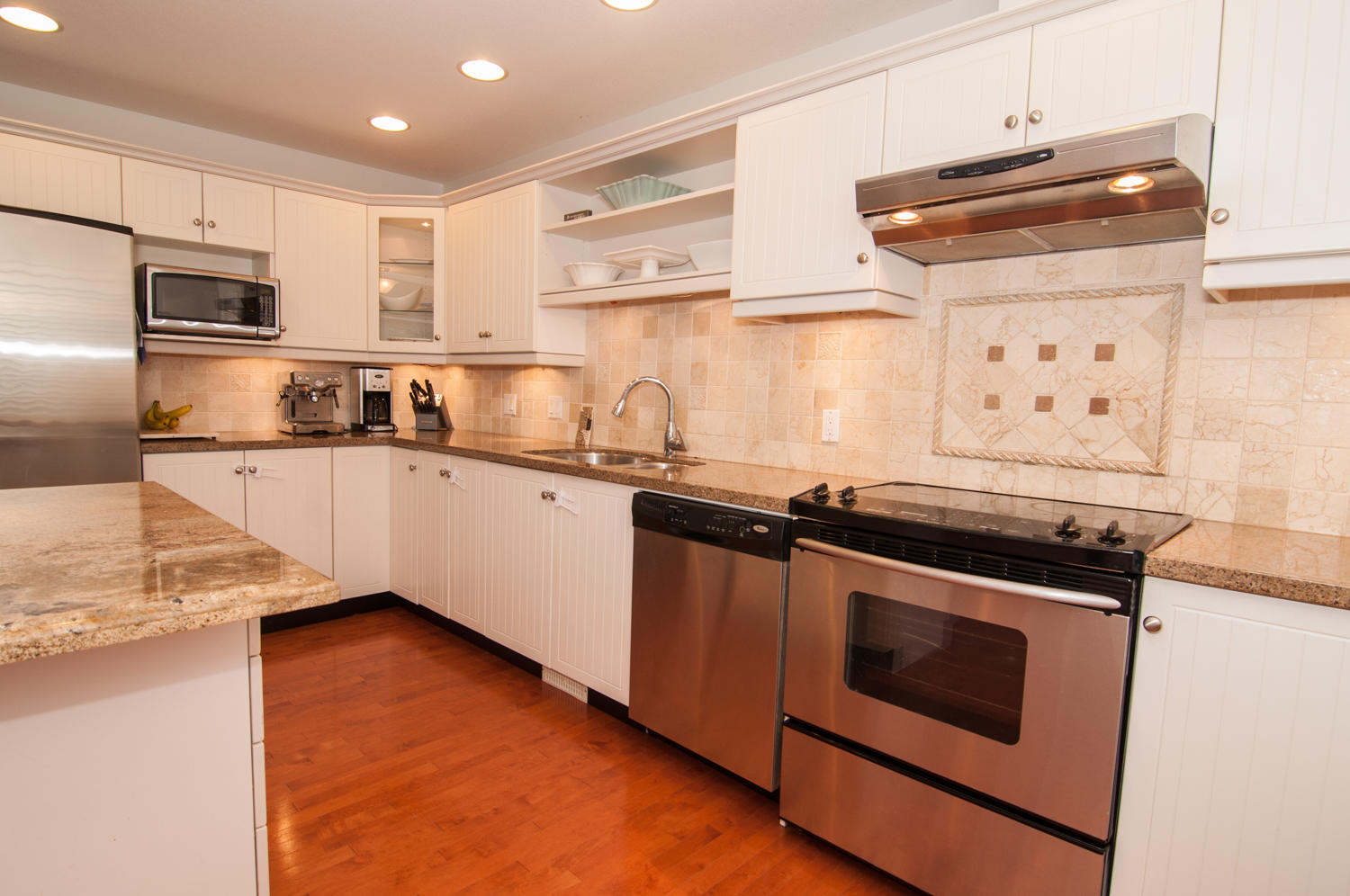 24-3300 Plateau Blvd, Port Coquitlam BC 14