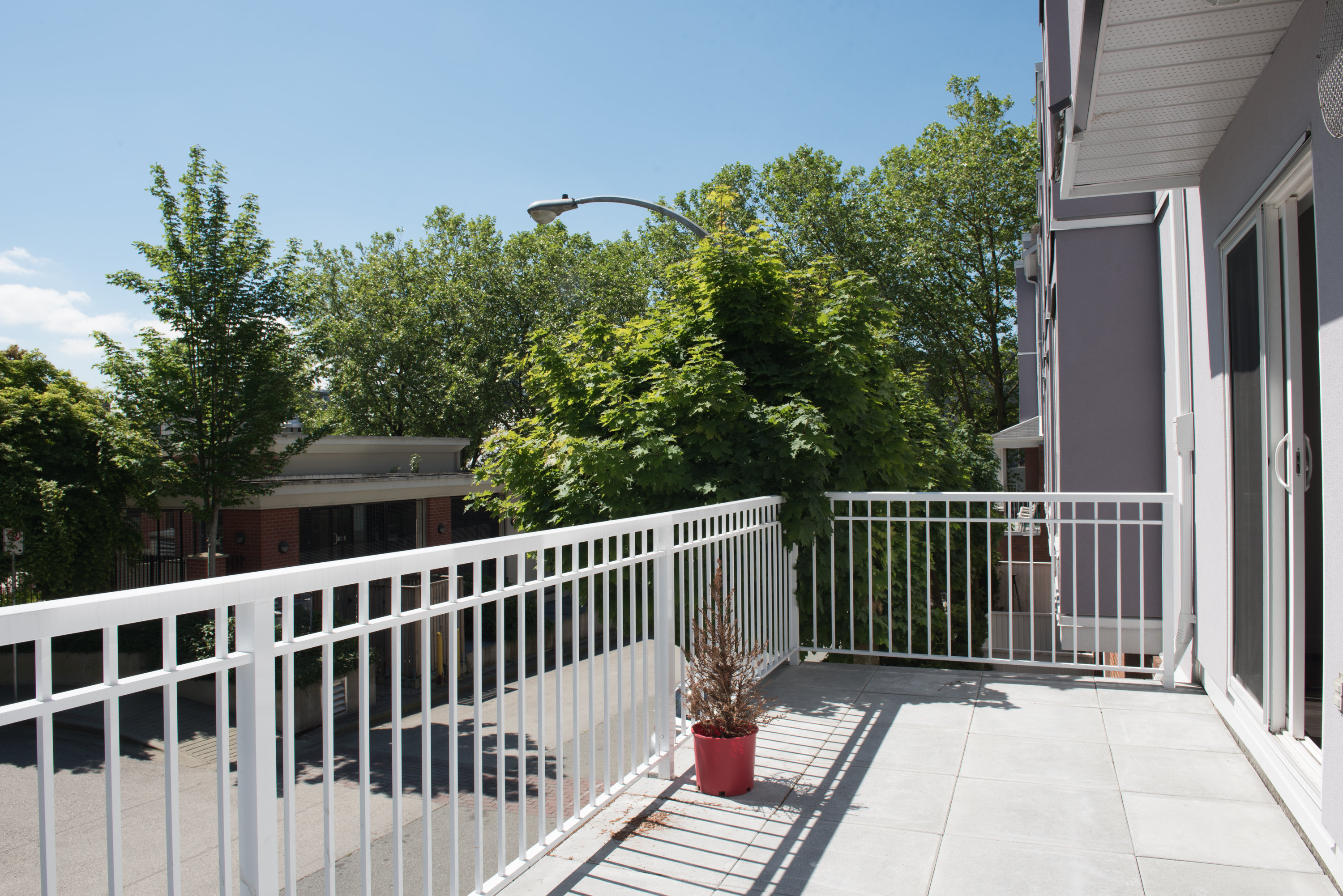 113 624 AGNES STREET, New Westminster, BC 21