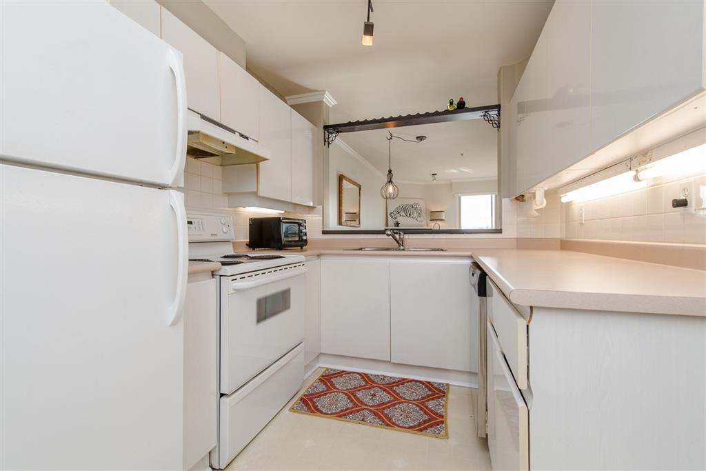 307 210 CARNARVON STREET, New Westminster, BC 3