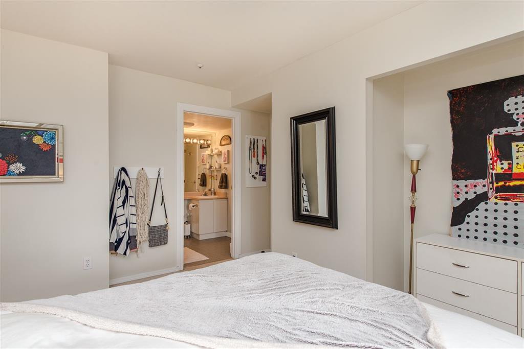 307 210 CARNARVON STREET, New Westminster, BC 14