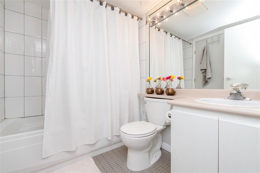 307 210 CARNARVON STREET, New Westminster, BC 15