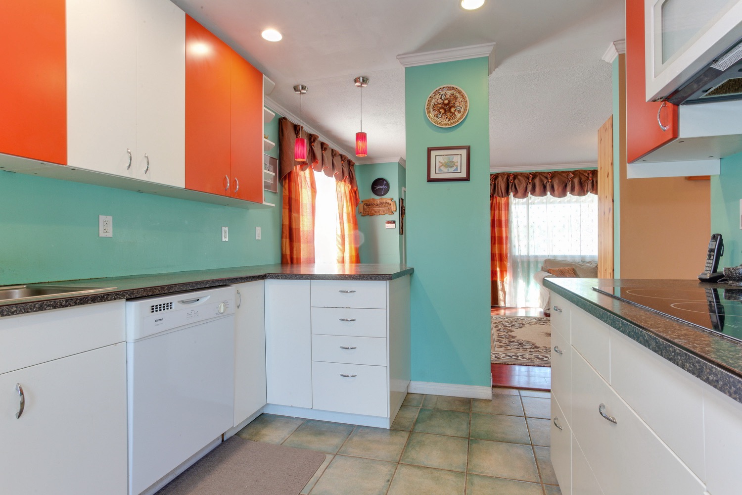 13820 BERG ROAD, Surrey, BC 12