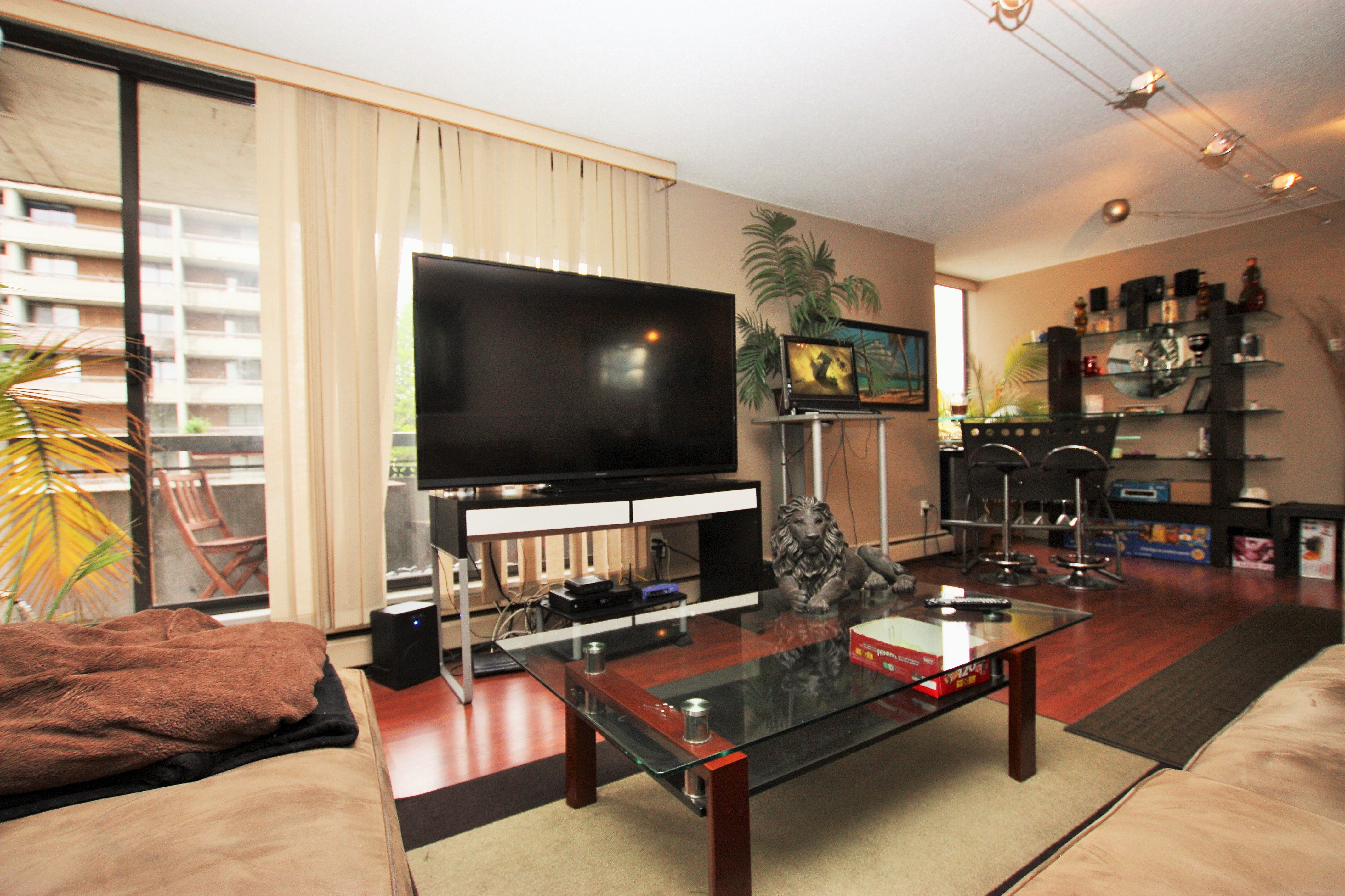502 3771 BARTLETT COURT, Burnaby, BC 7