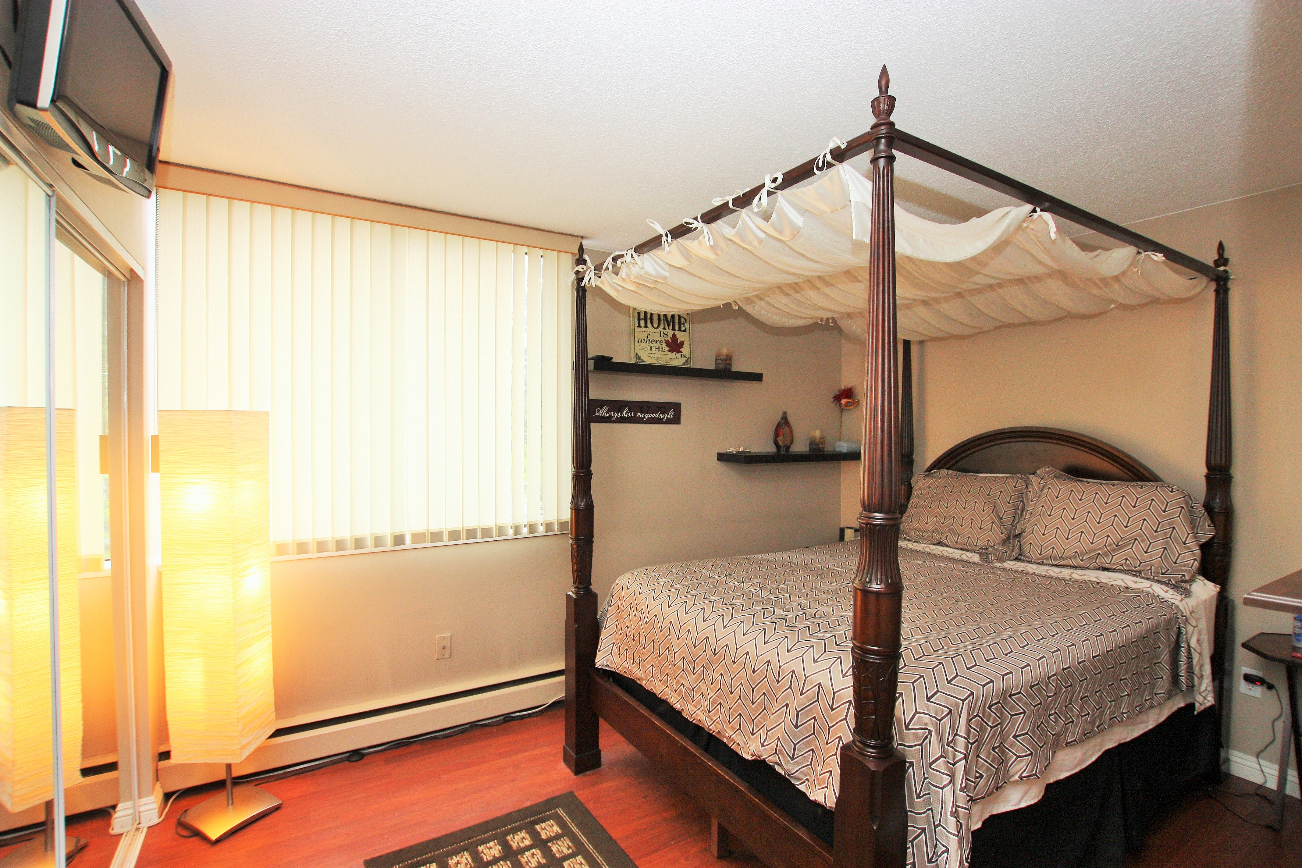 502 3771 BARTLETT COURT, Burnaby, BC 13