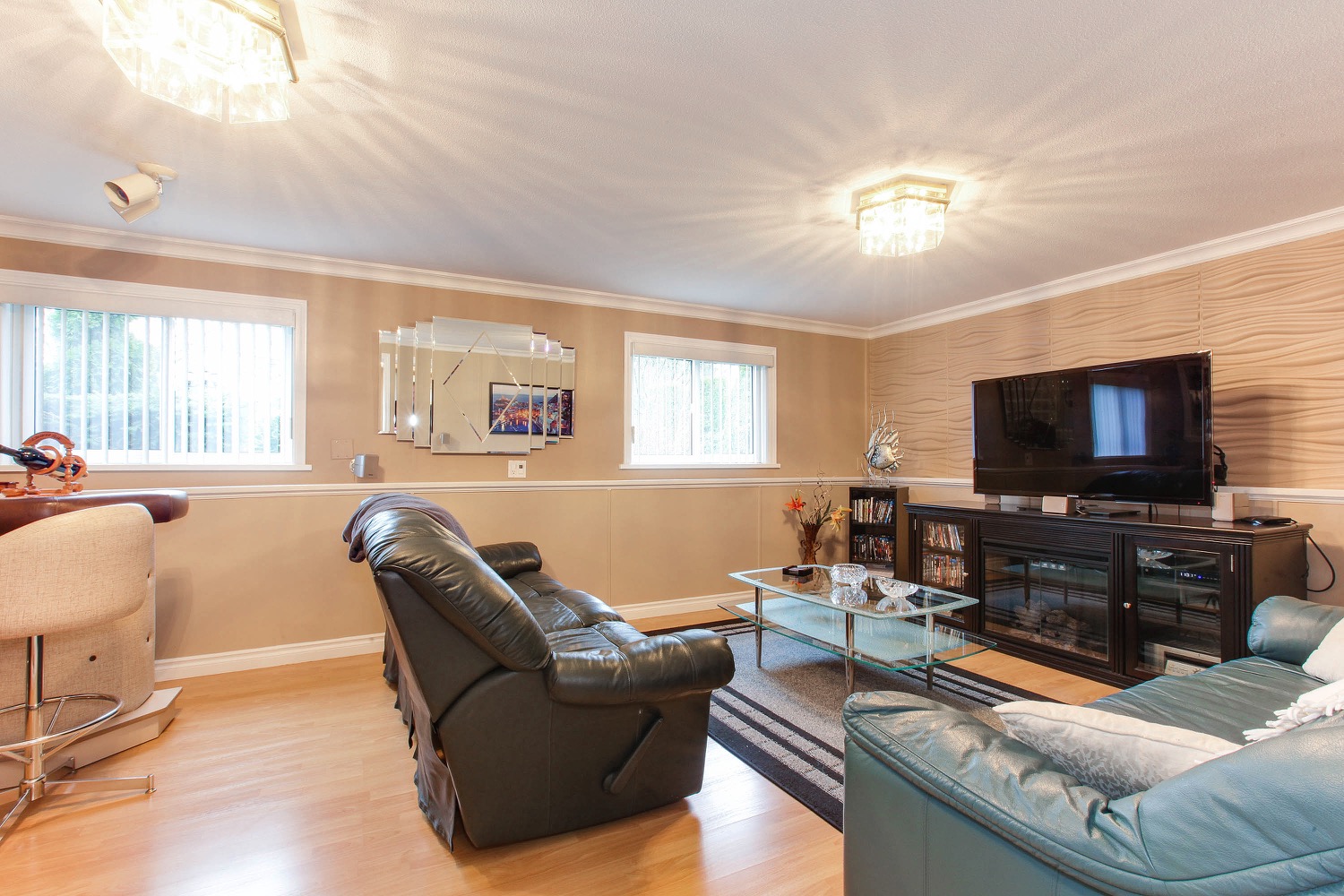 1225 Sperling Avenue Burnaby 10