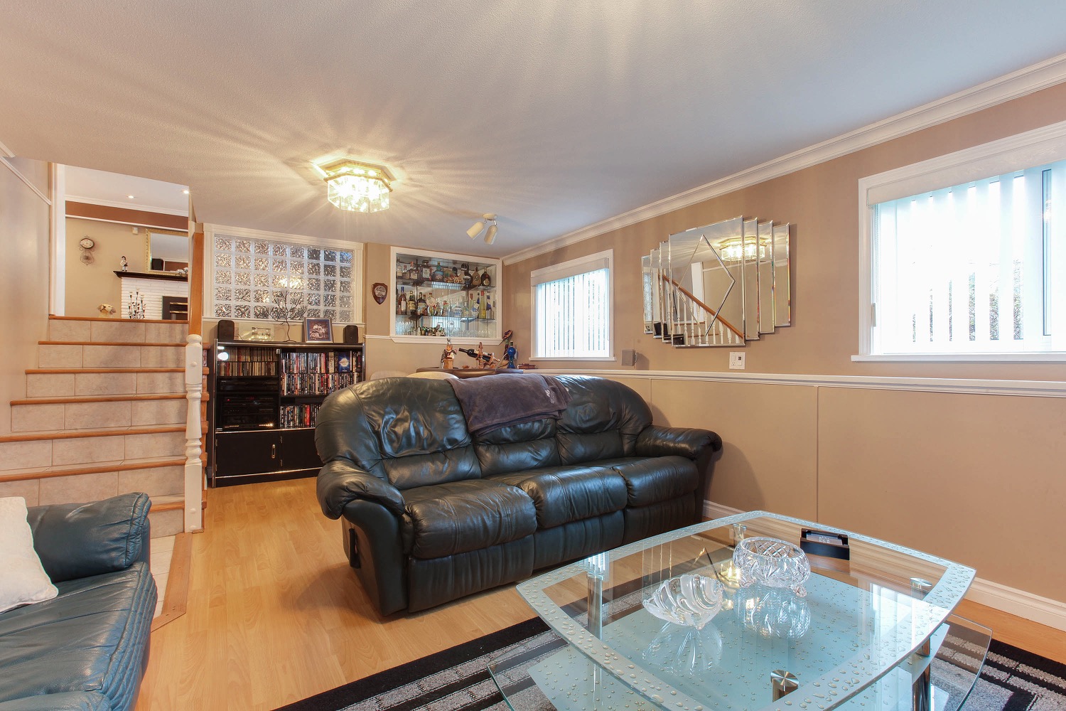 1225 Sperling Avenue Burnaby 9