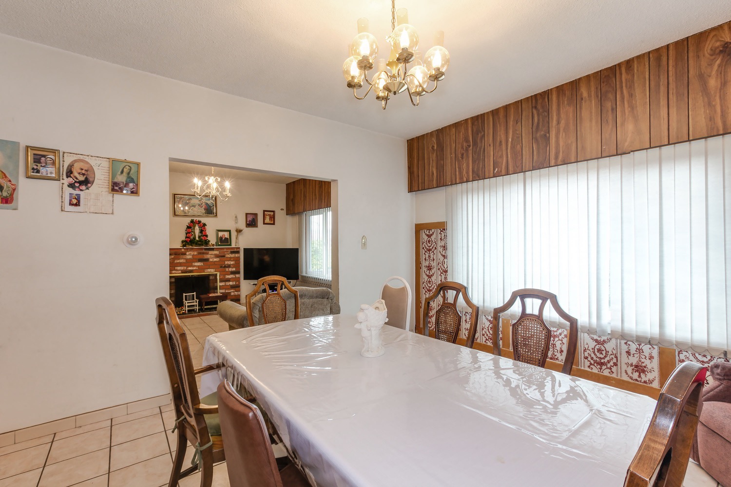 1595 Renfrew Street Vancouver 9