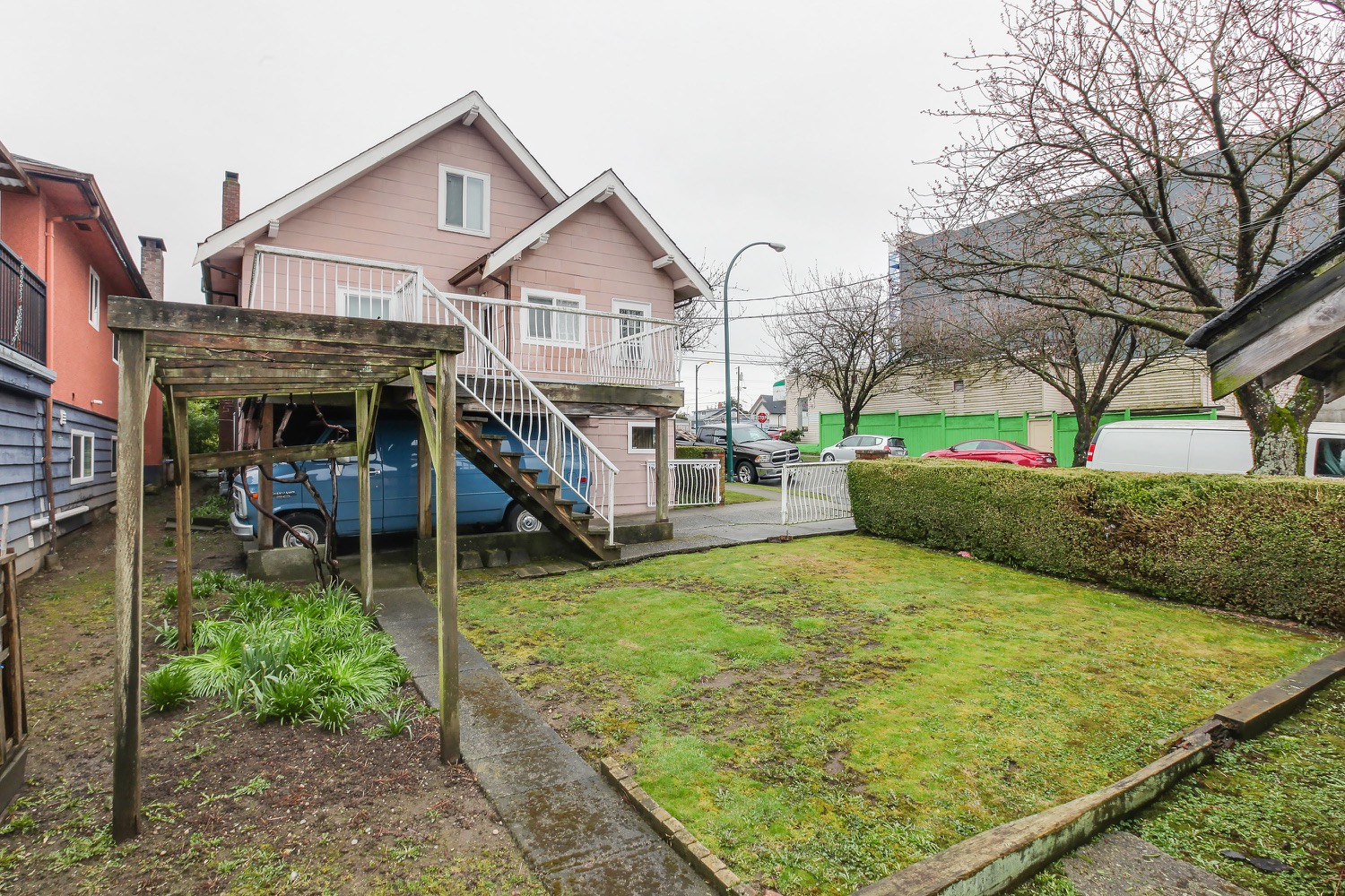 1595 Renfrew Street Vancouver 24