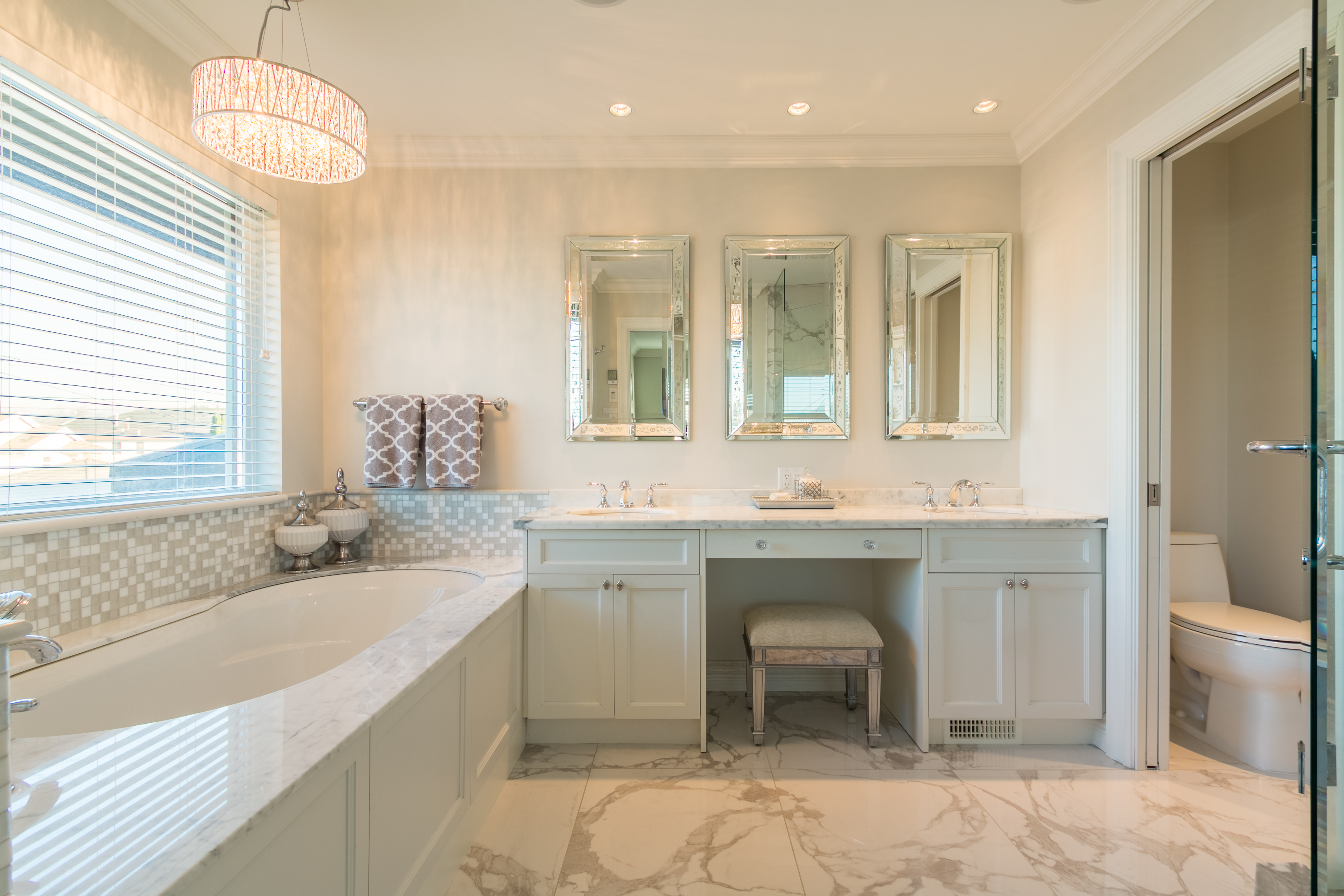 690 Madison Avenue Burnaby 17