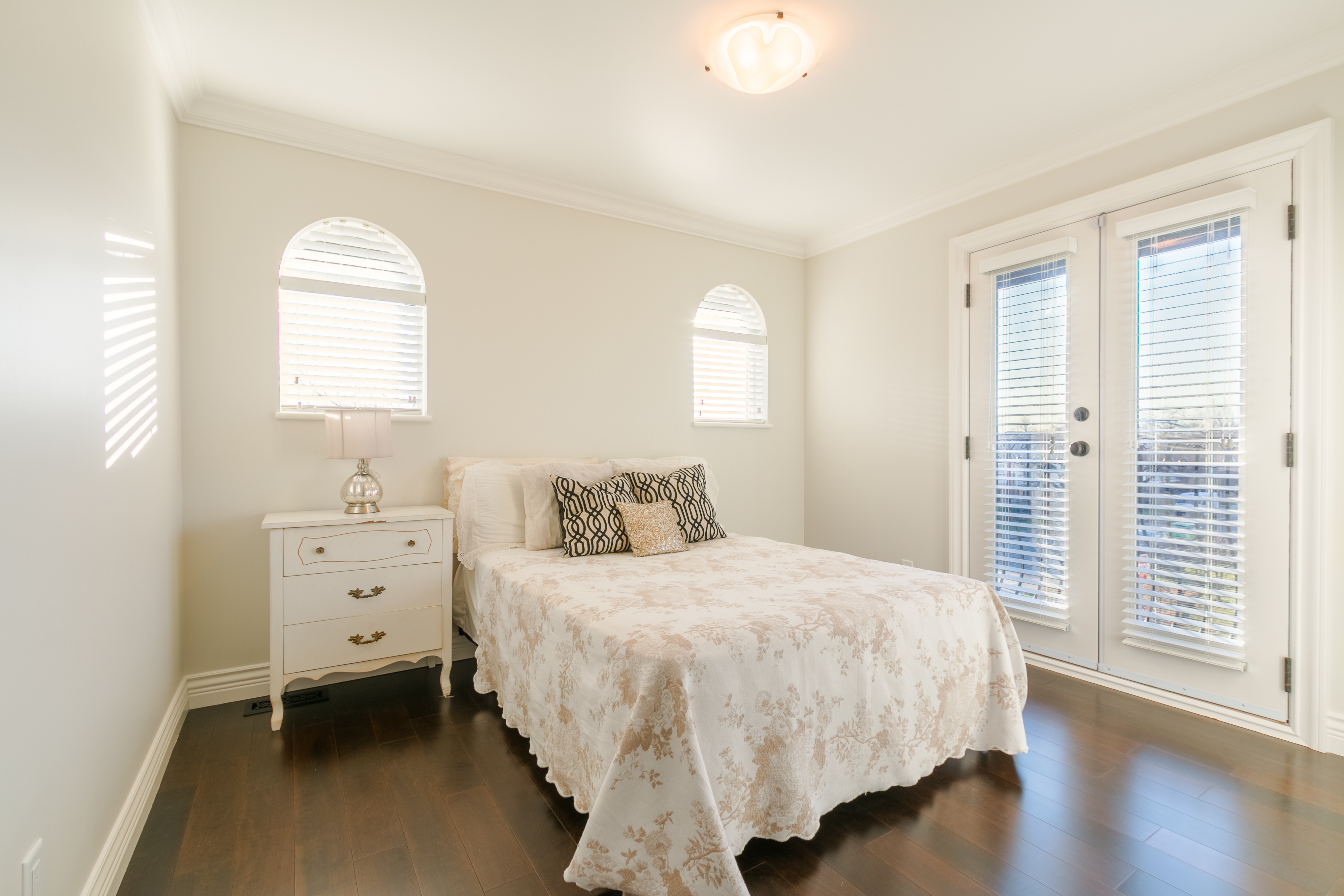 690 Madison Avenue Burnaby 19