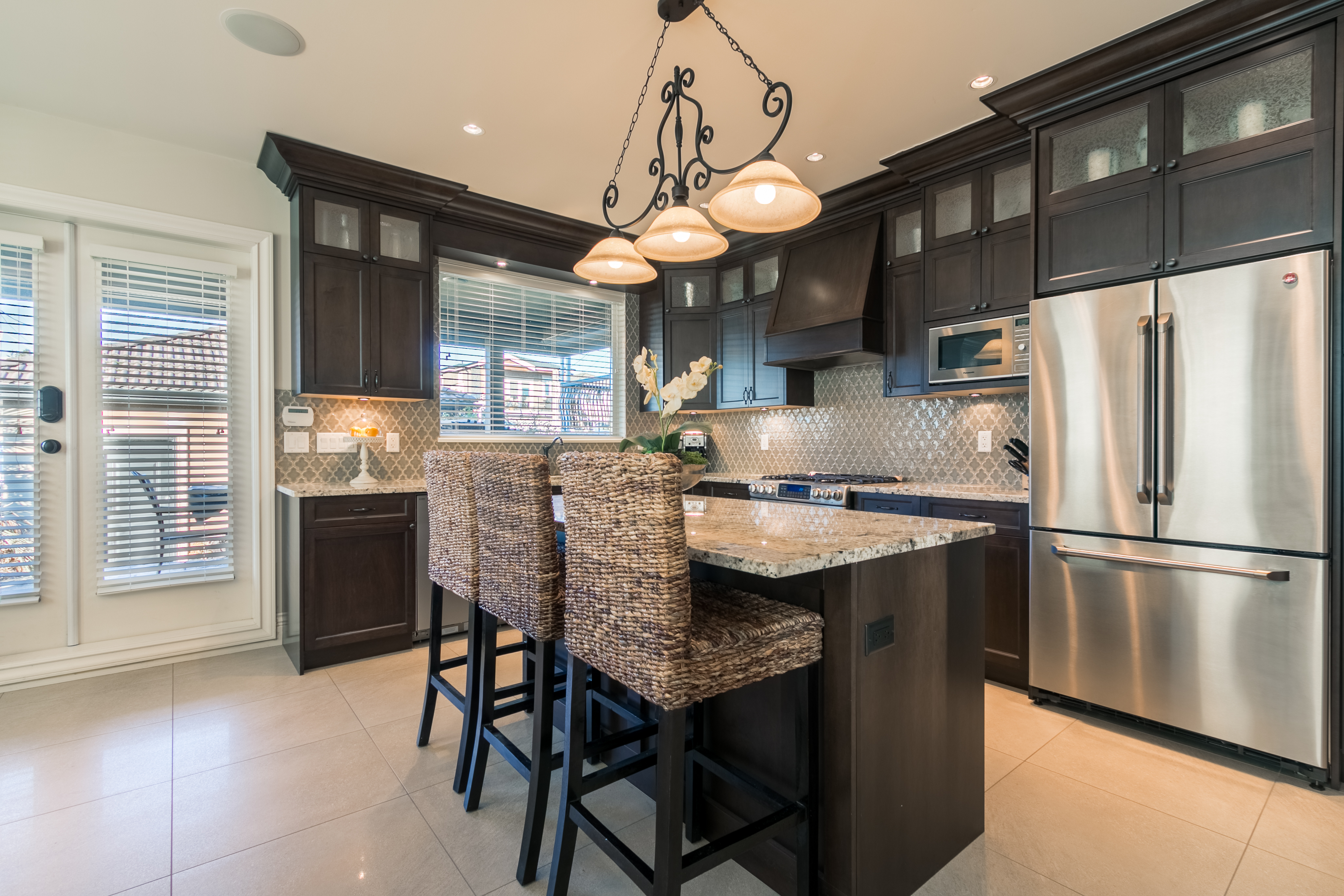 690 Madison Avenue Burnaby 9