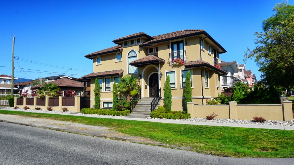 690 Madison Avenue Burnaby