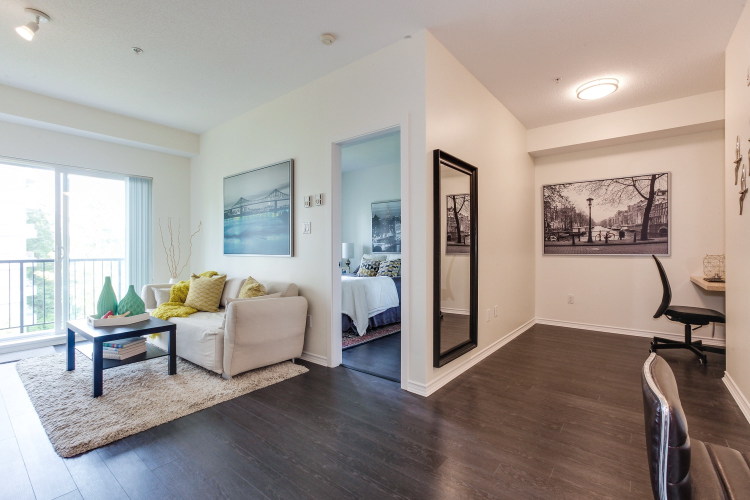 405-14877 100th Avenue Surrey 3