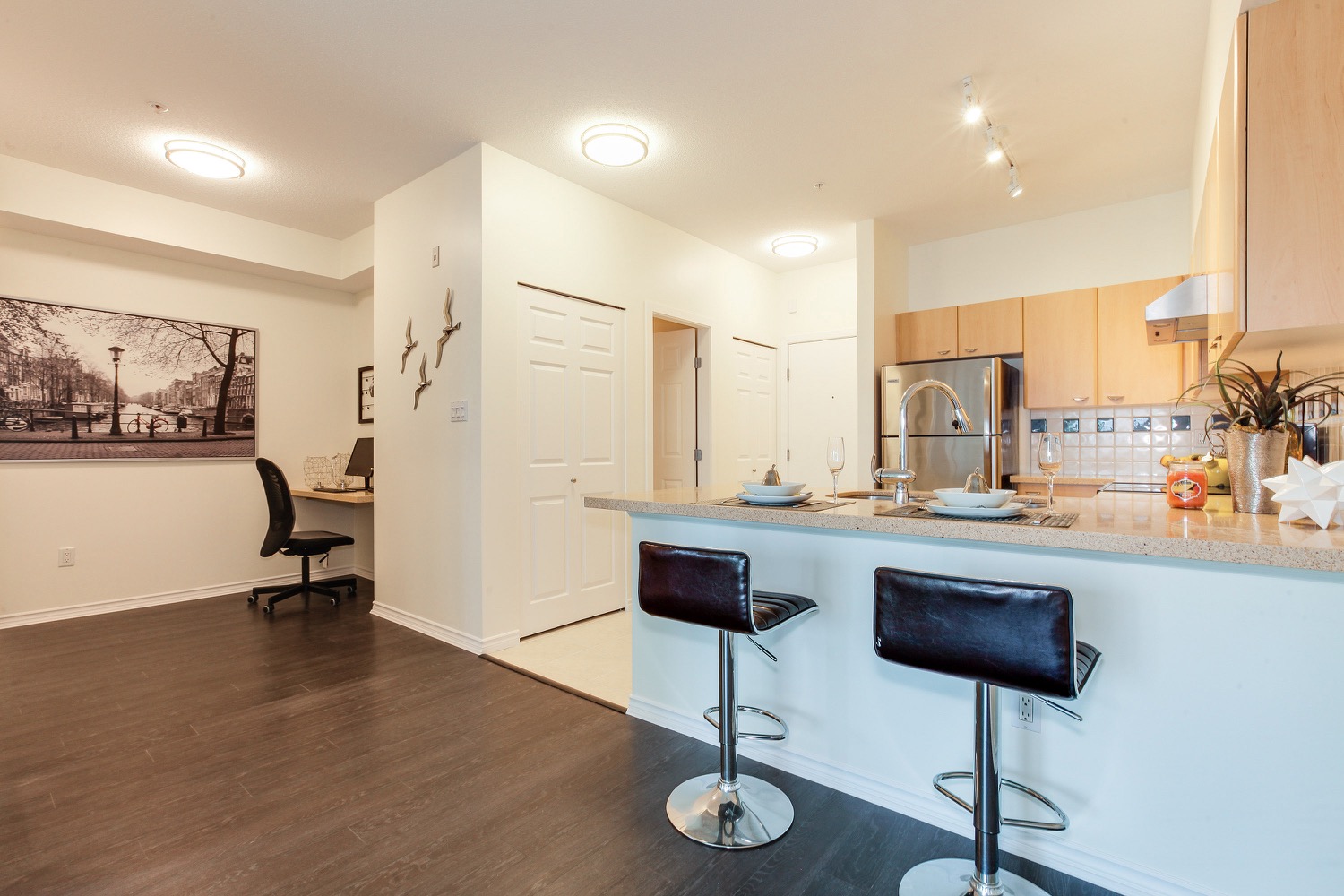 405-14877 100th Avenue Surrey 4