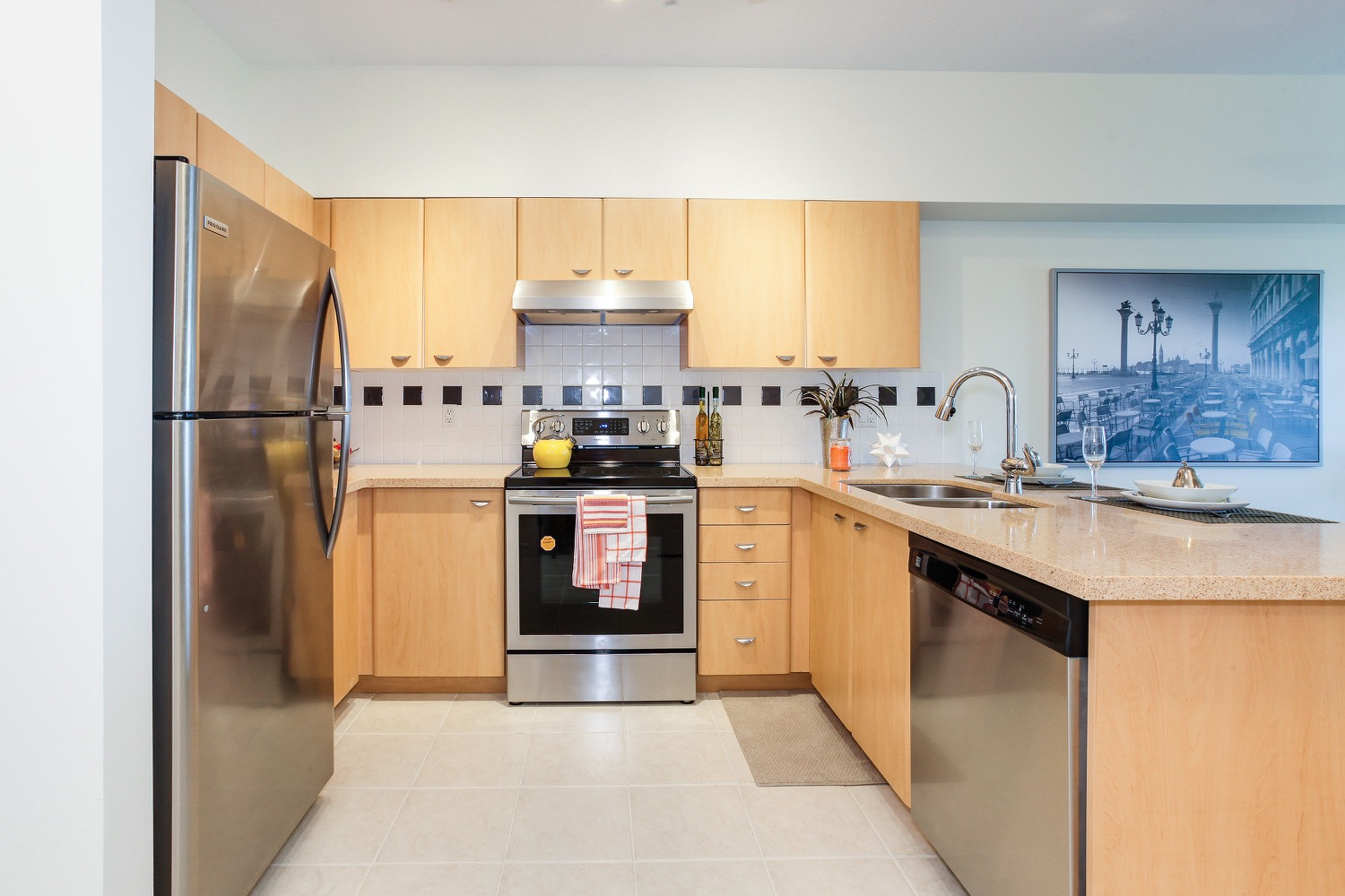 405-14877 100th Avenue Surrey 7