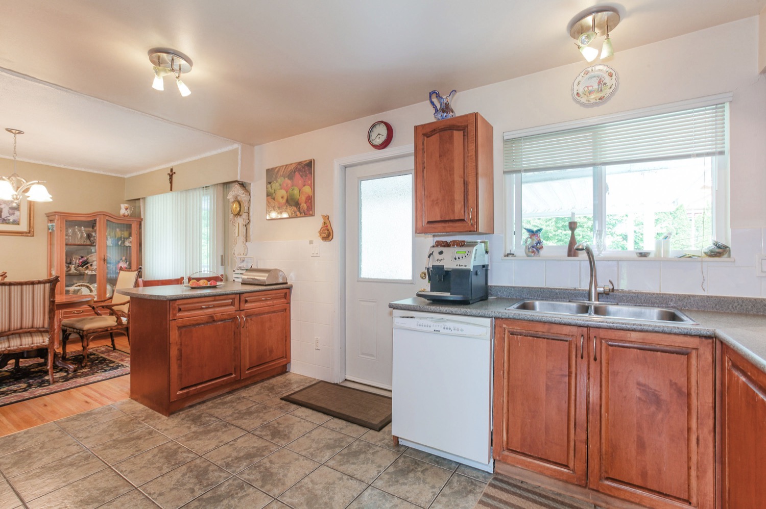 2126 LAMPREY DRIVE, Port Coquitlam, BC 10