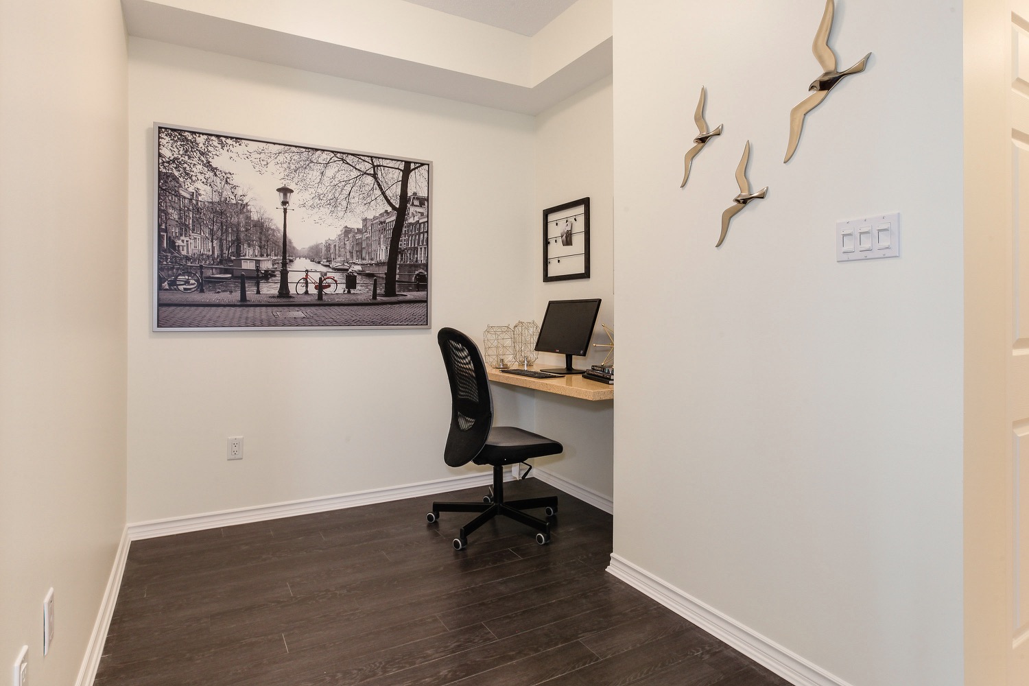 405-14877 100th Avenue Surrey 11