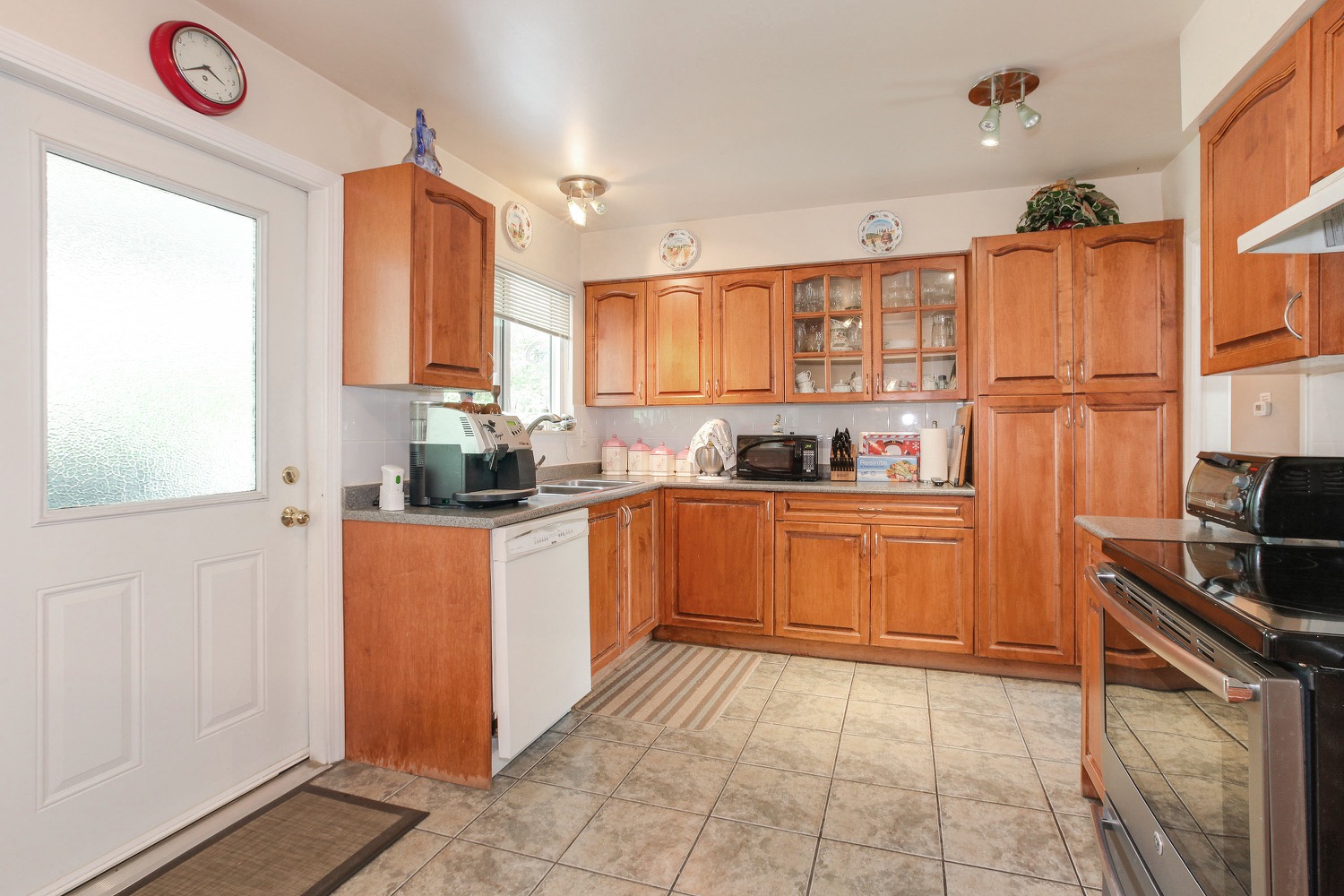 2126 LAMPREY DRIVE, Port Coquitlam, BC 12