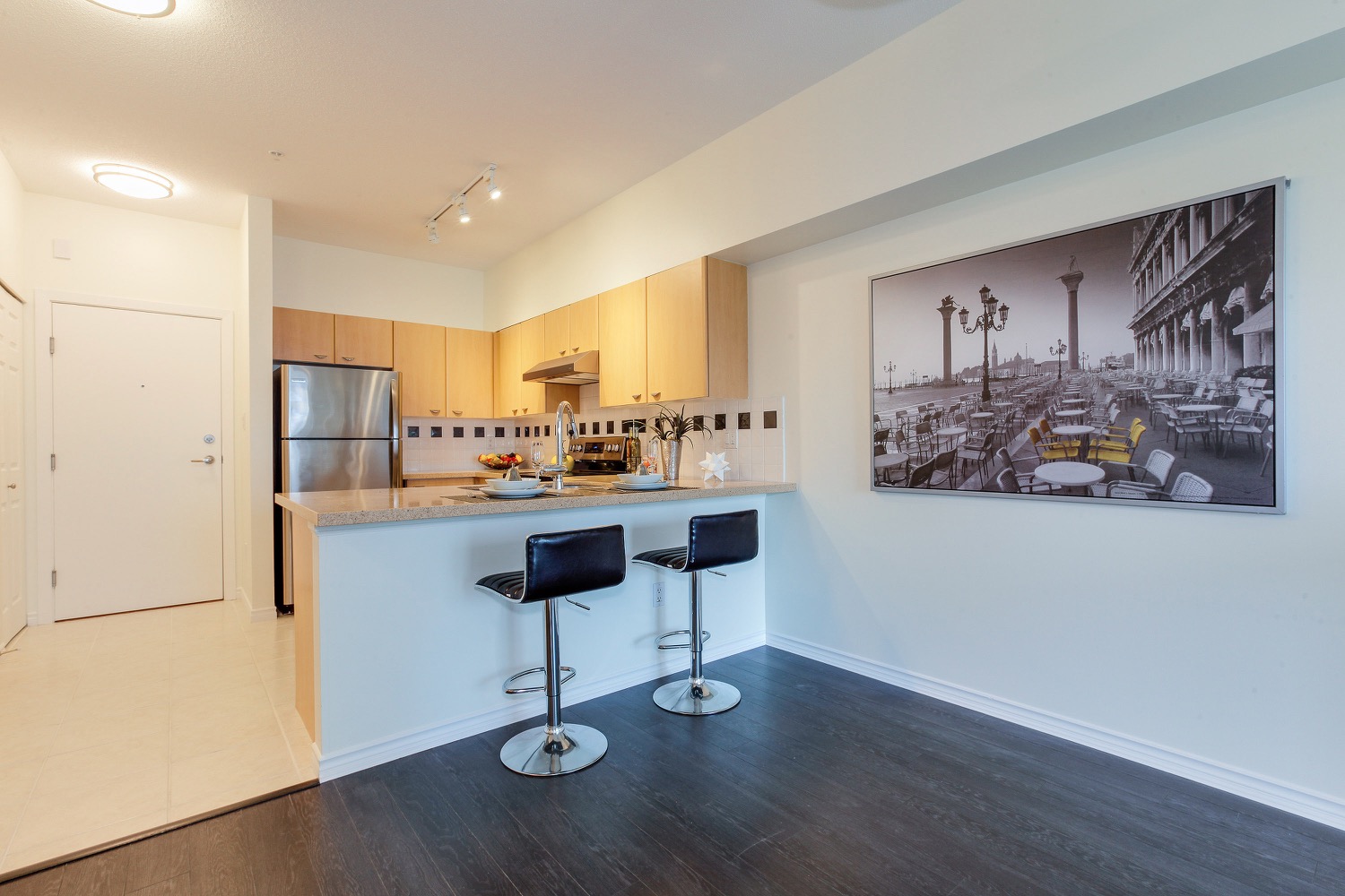405-14877 100th Avenue Surrey 12