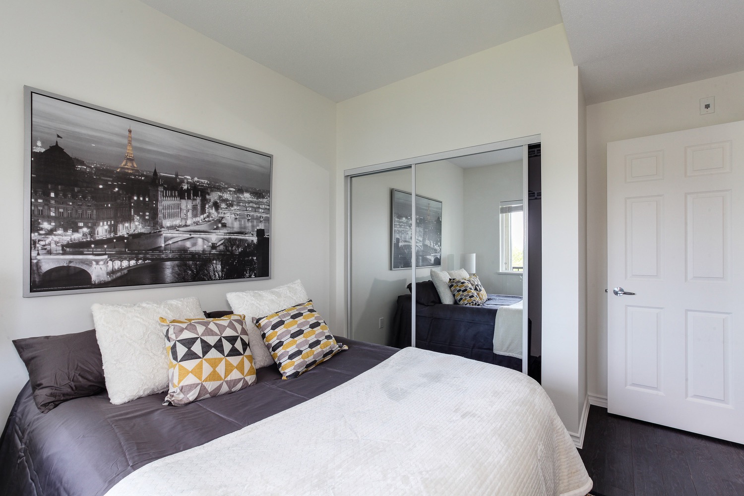 405-14877 100th Avenue Surrey 14