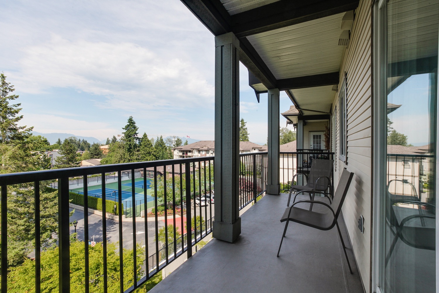405-14877 100th Avenue Surrey 17