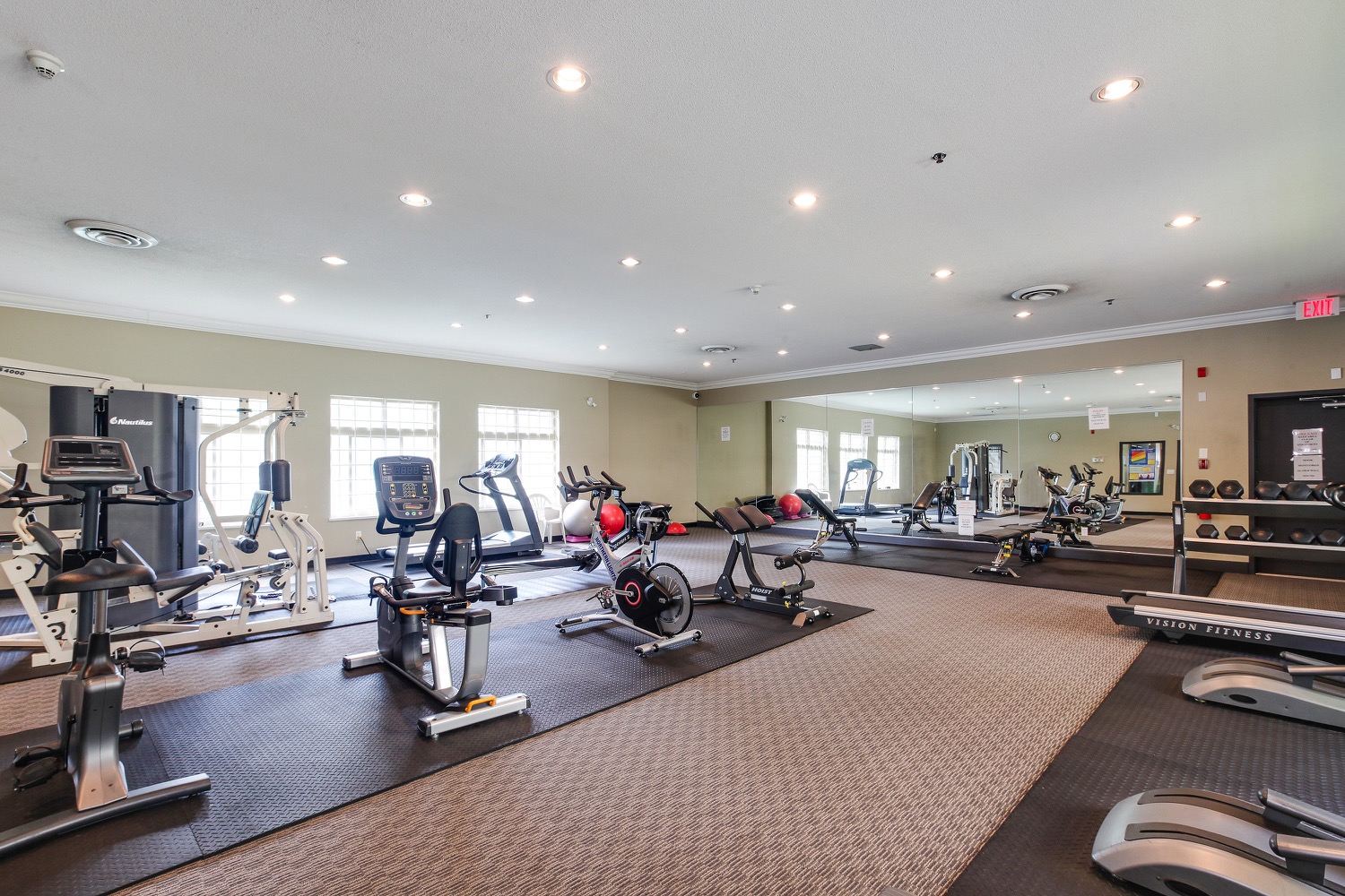 405-14877 100th Avenue Surrey 20
