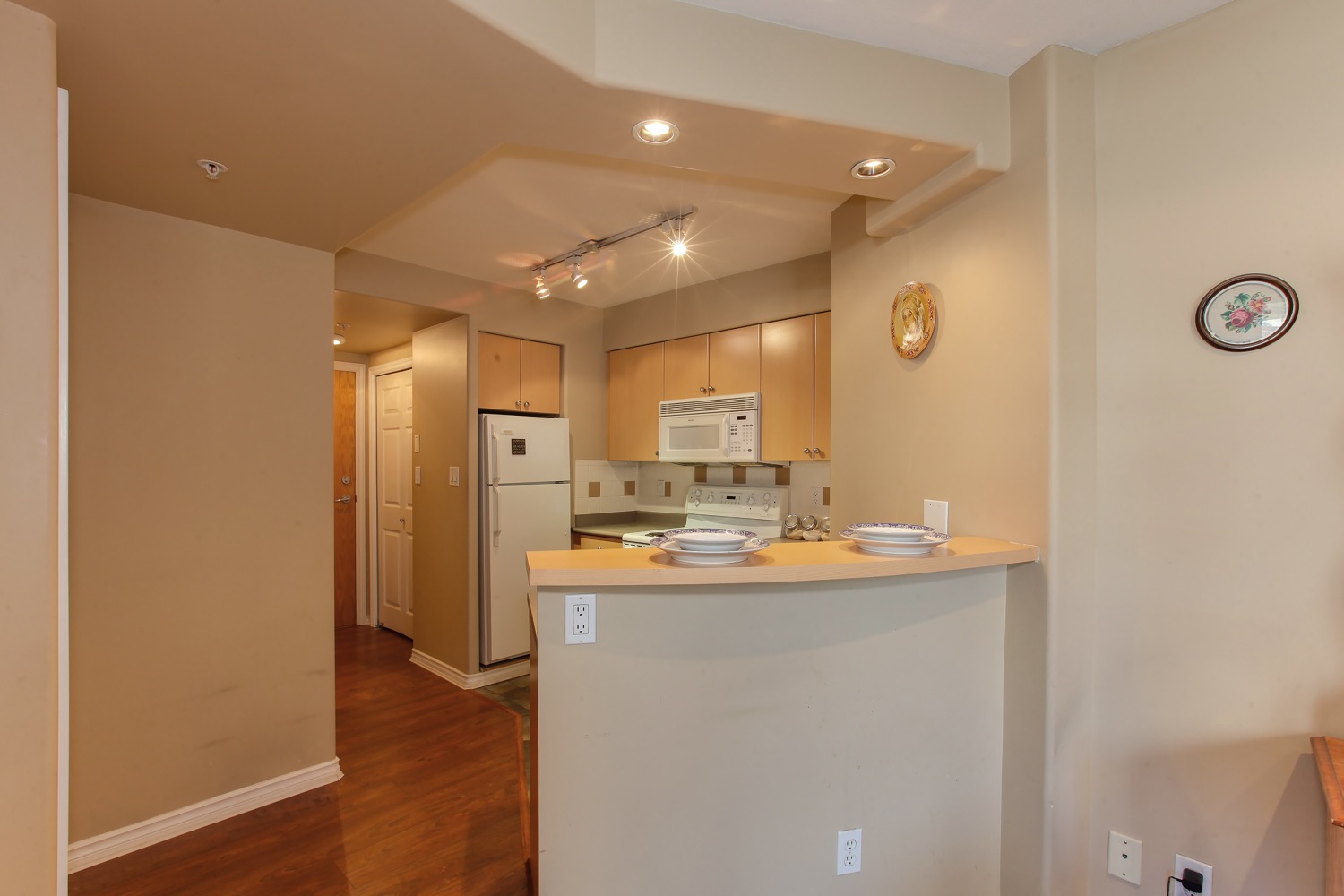 405-680 Clarkson Street New Westminster 6