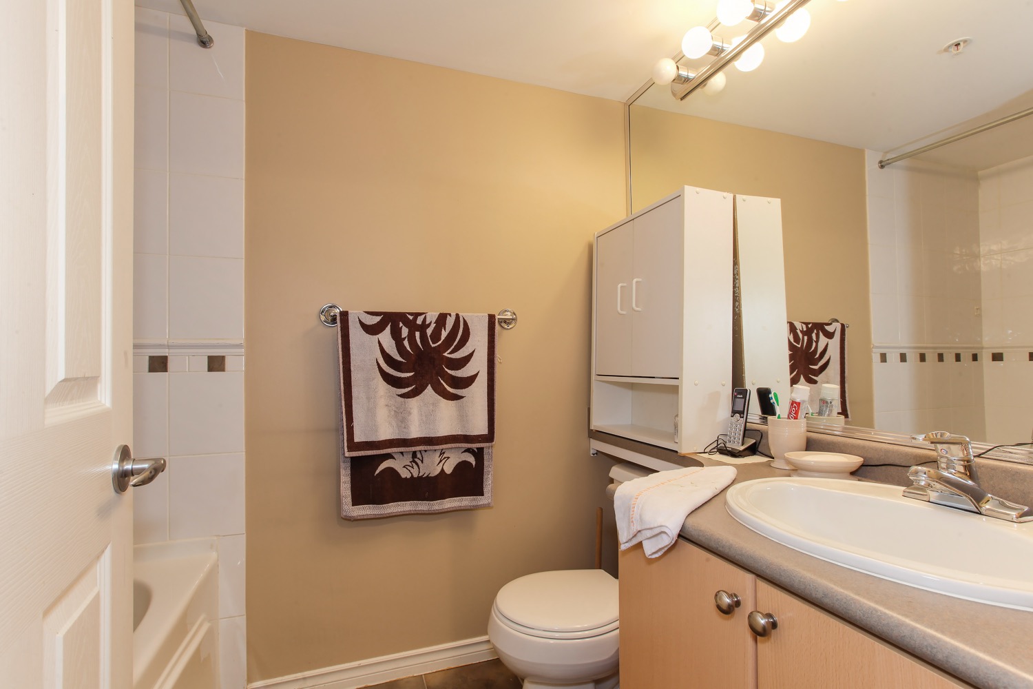 405-680 Clarkson Street New Westminster 13