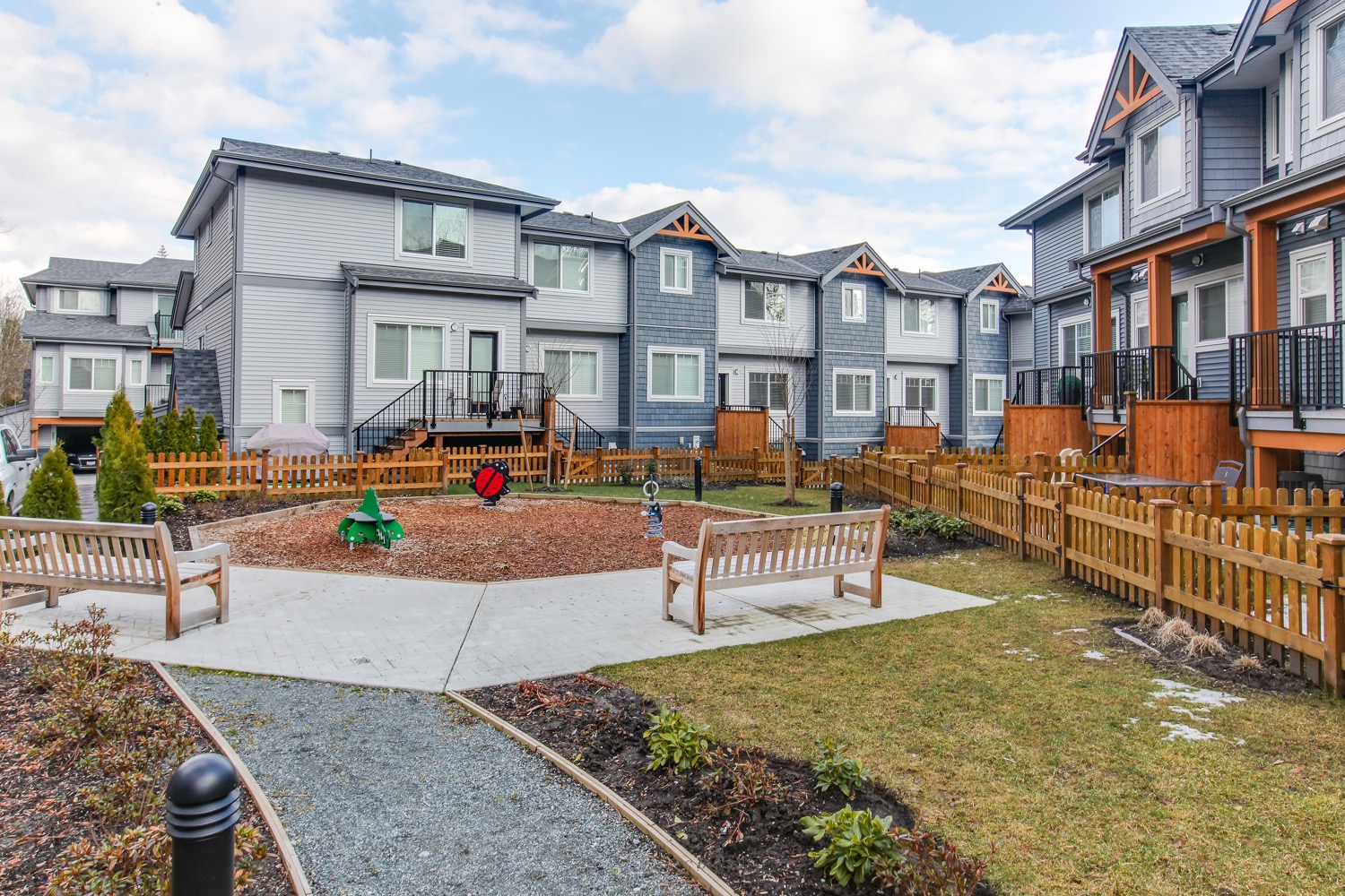 13-22810 113 Avenue Maple Ridge 26