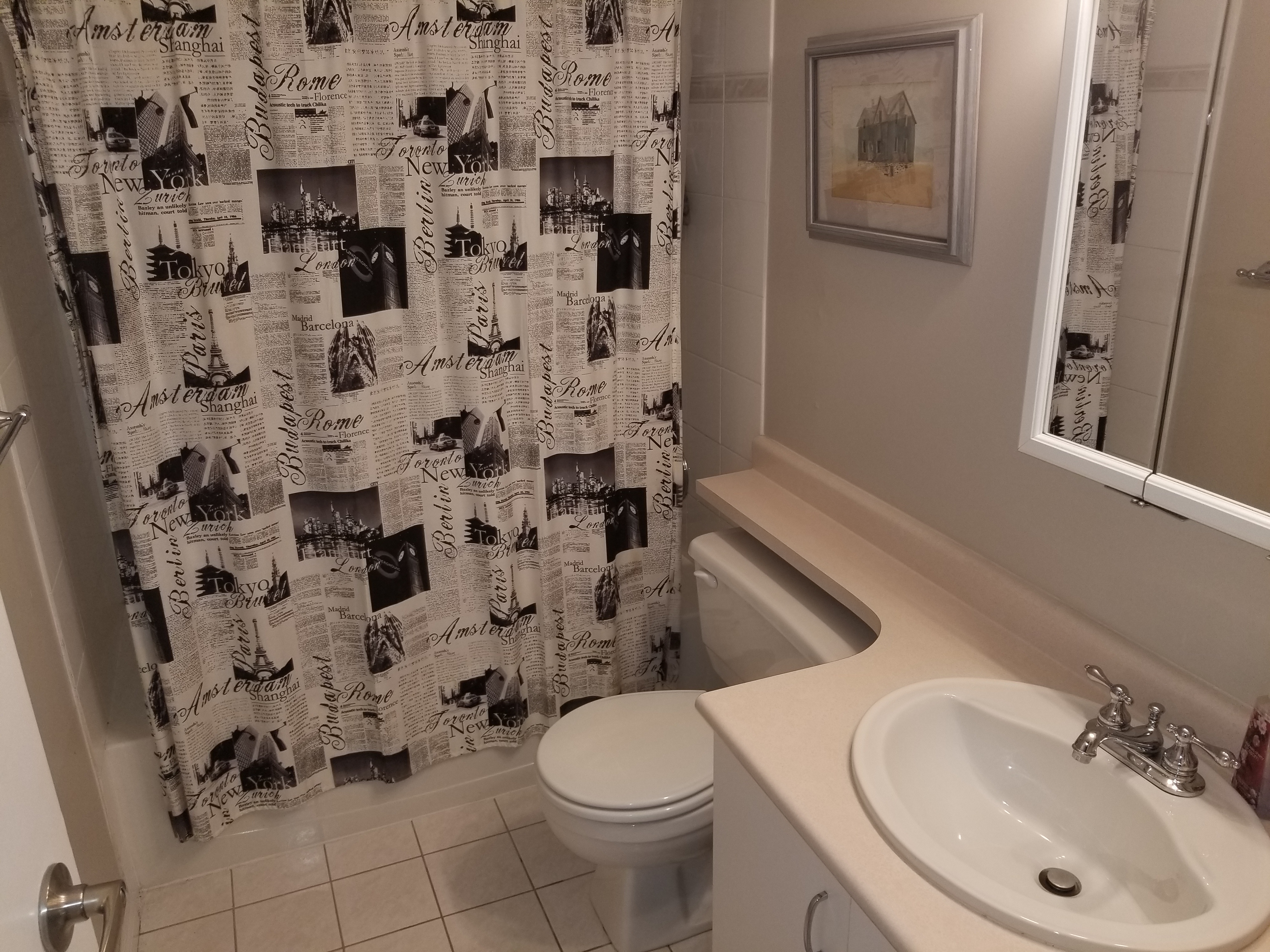 601 10523 UNIVERSITY DRIVE Surrey, BC 13