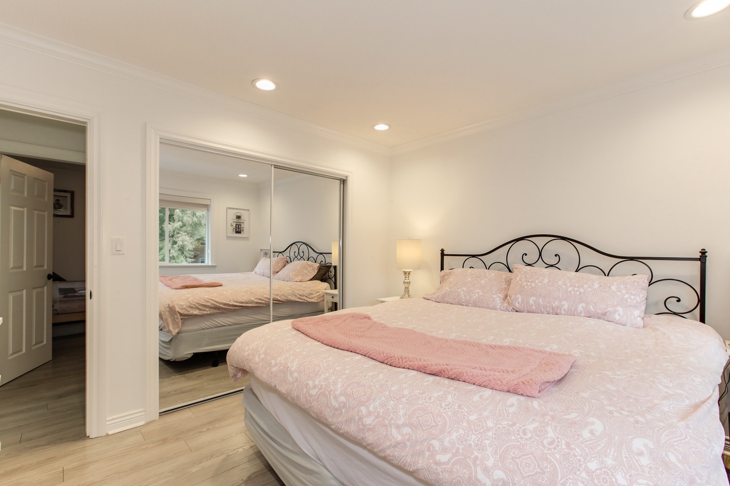 937 Osprey Place Port Coquitlam 14
