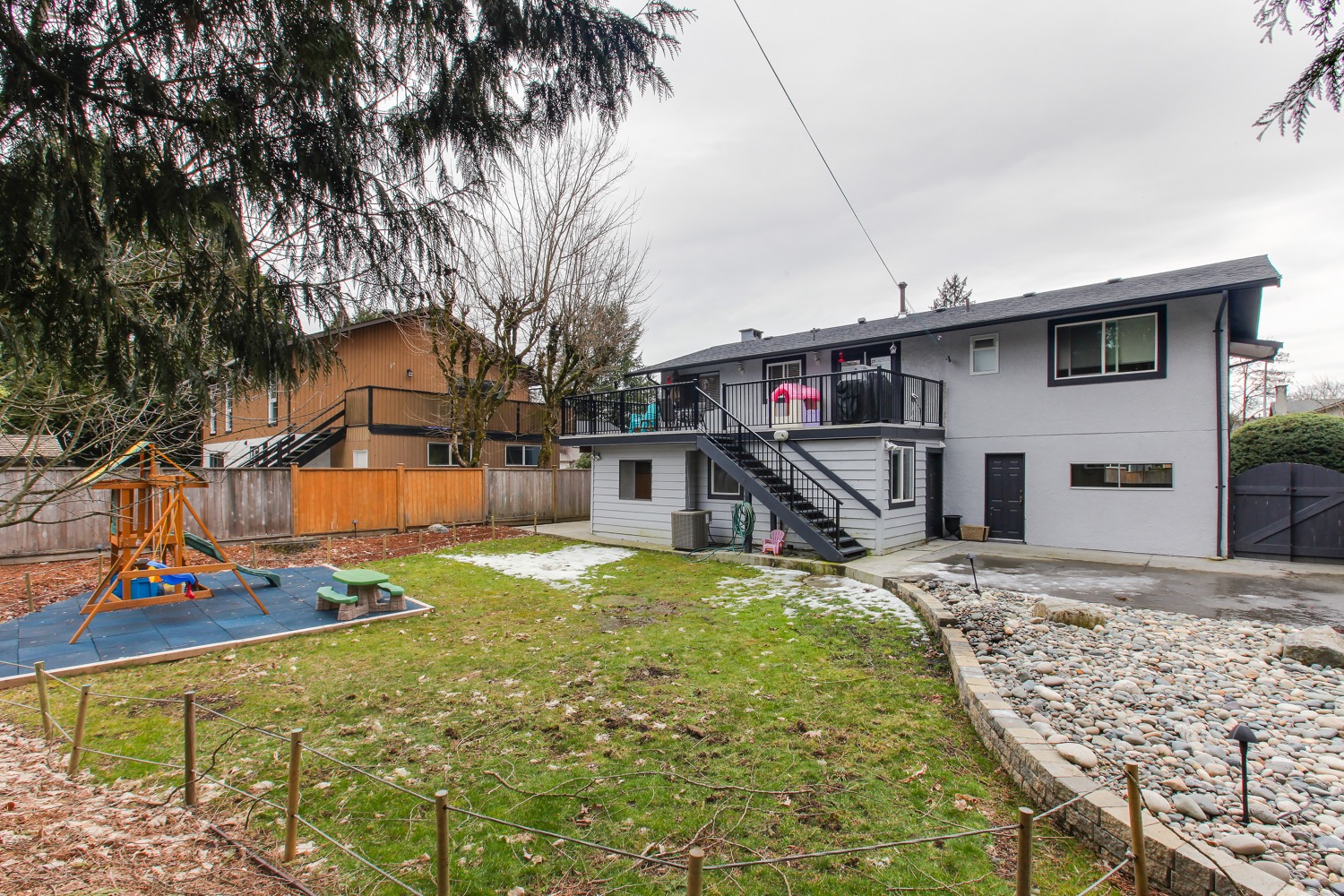 937 Osprey Place Port Coquitlam 27