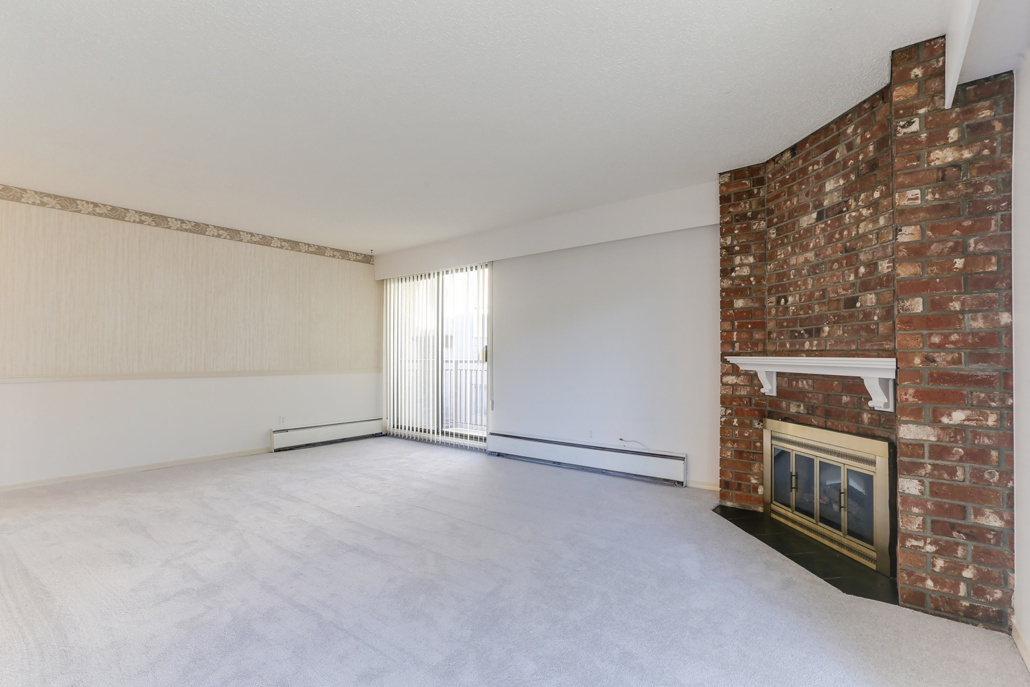 425 ASH STREET 4