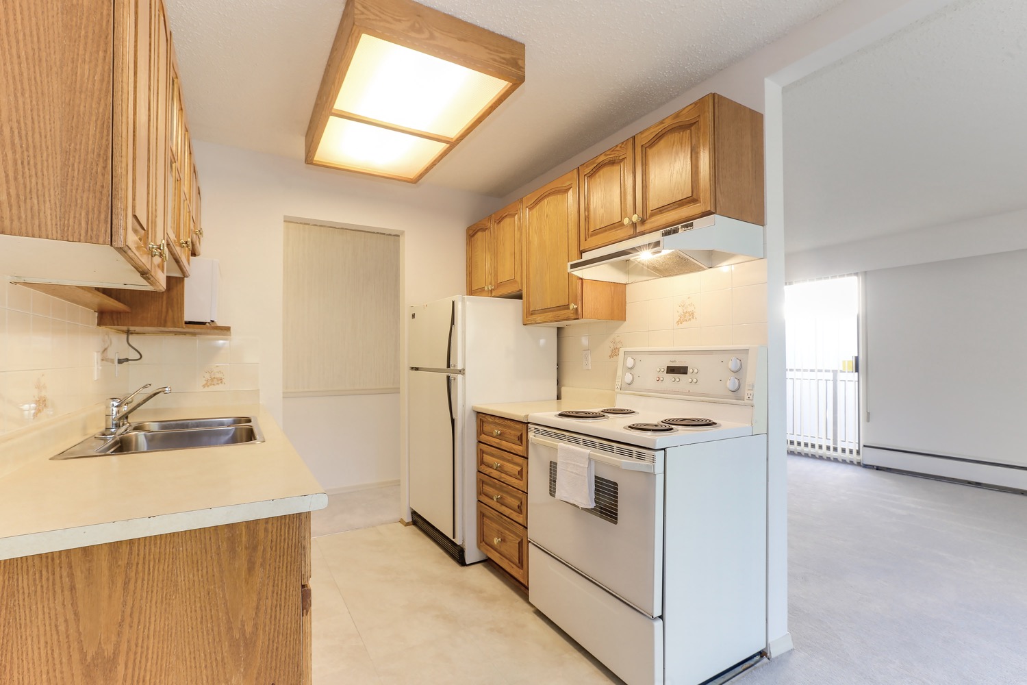 425 ASH STREET 8