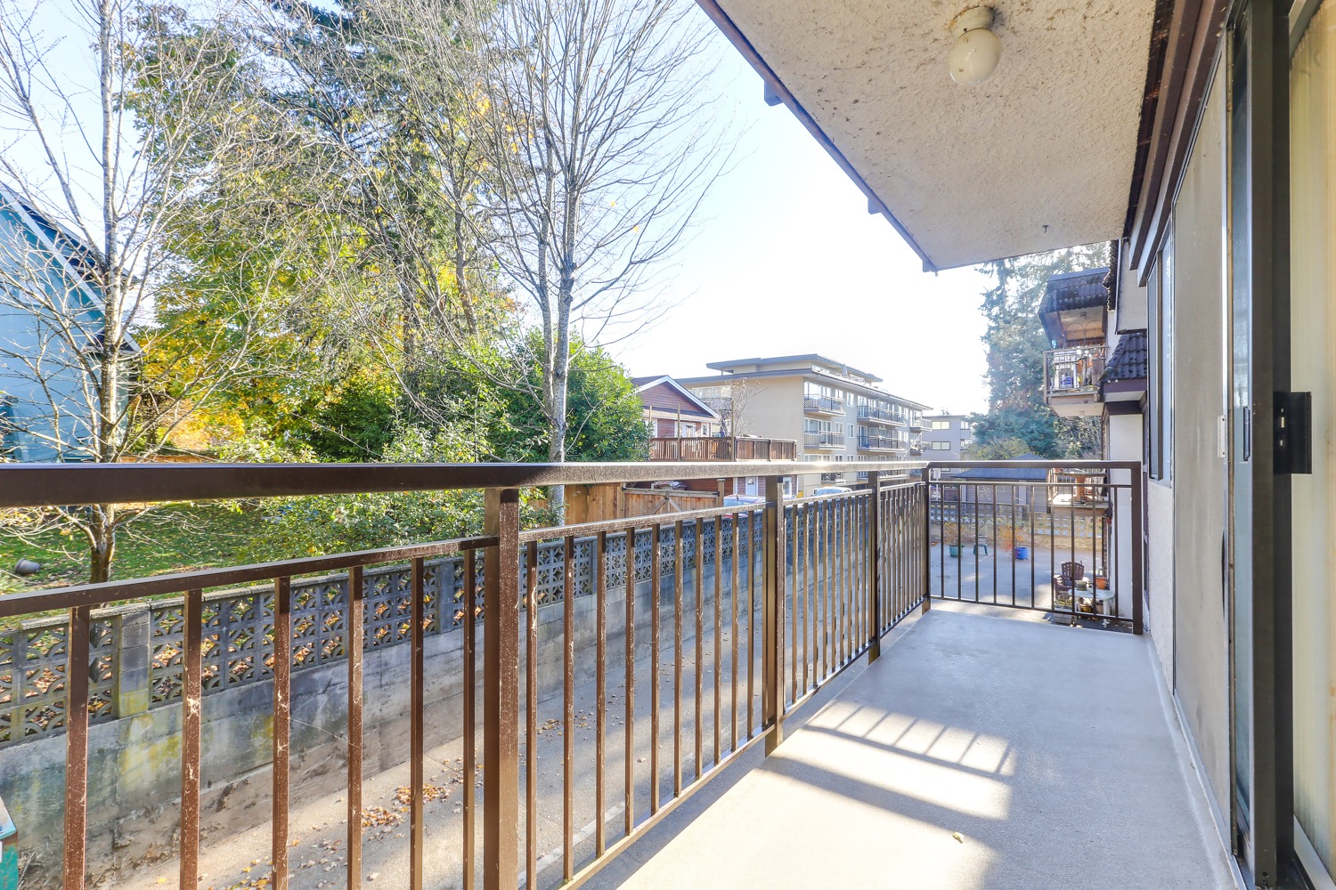 425 ASH STREET 16