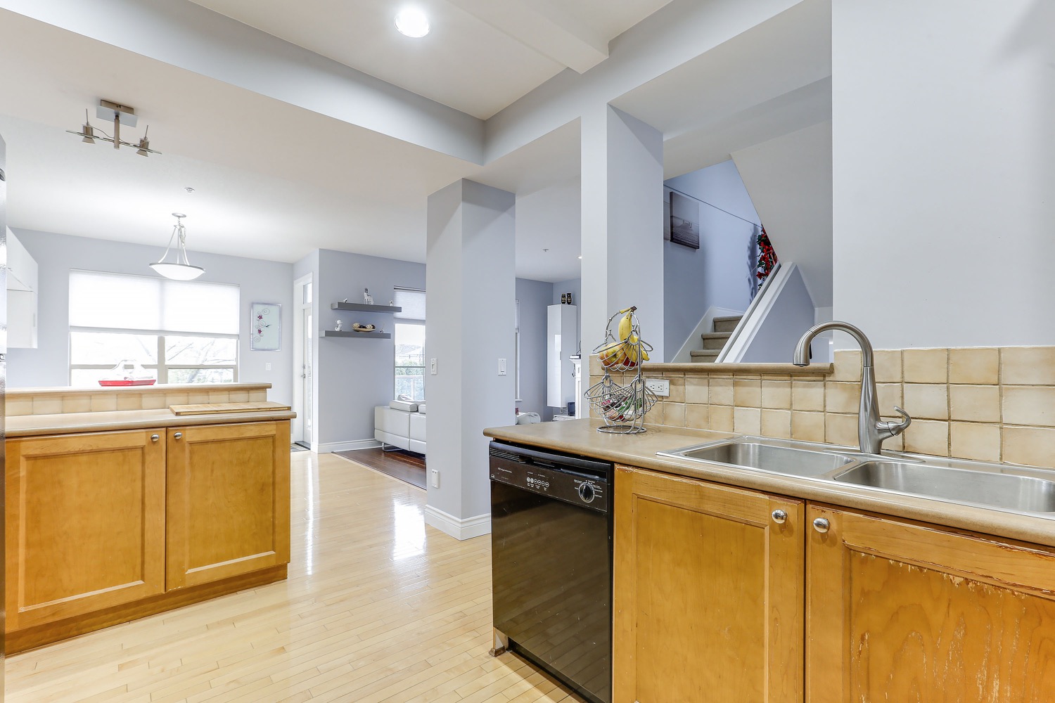 8-16655 64 Avenue Surrey 12