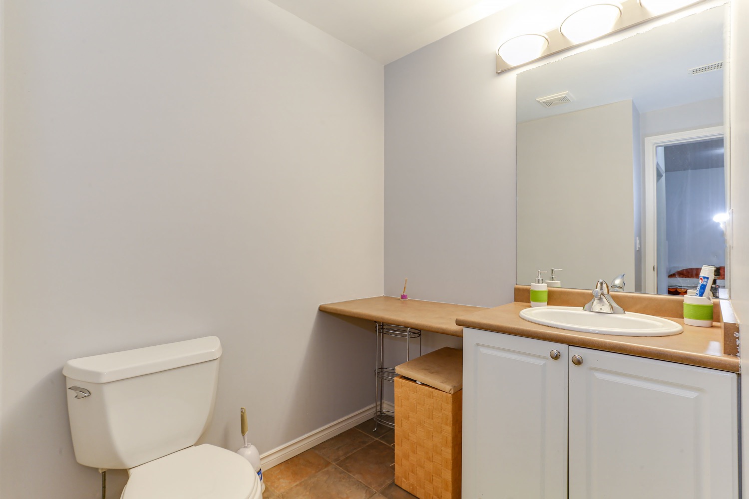 8-16655 64 Avenue Surrey 28