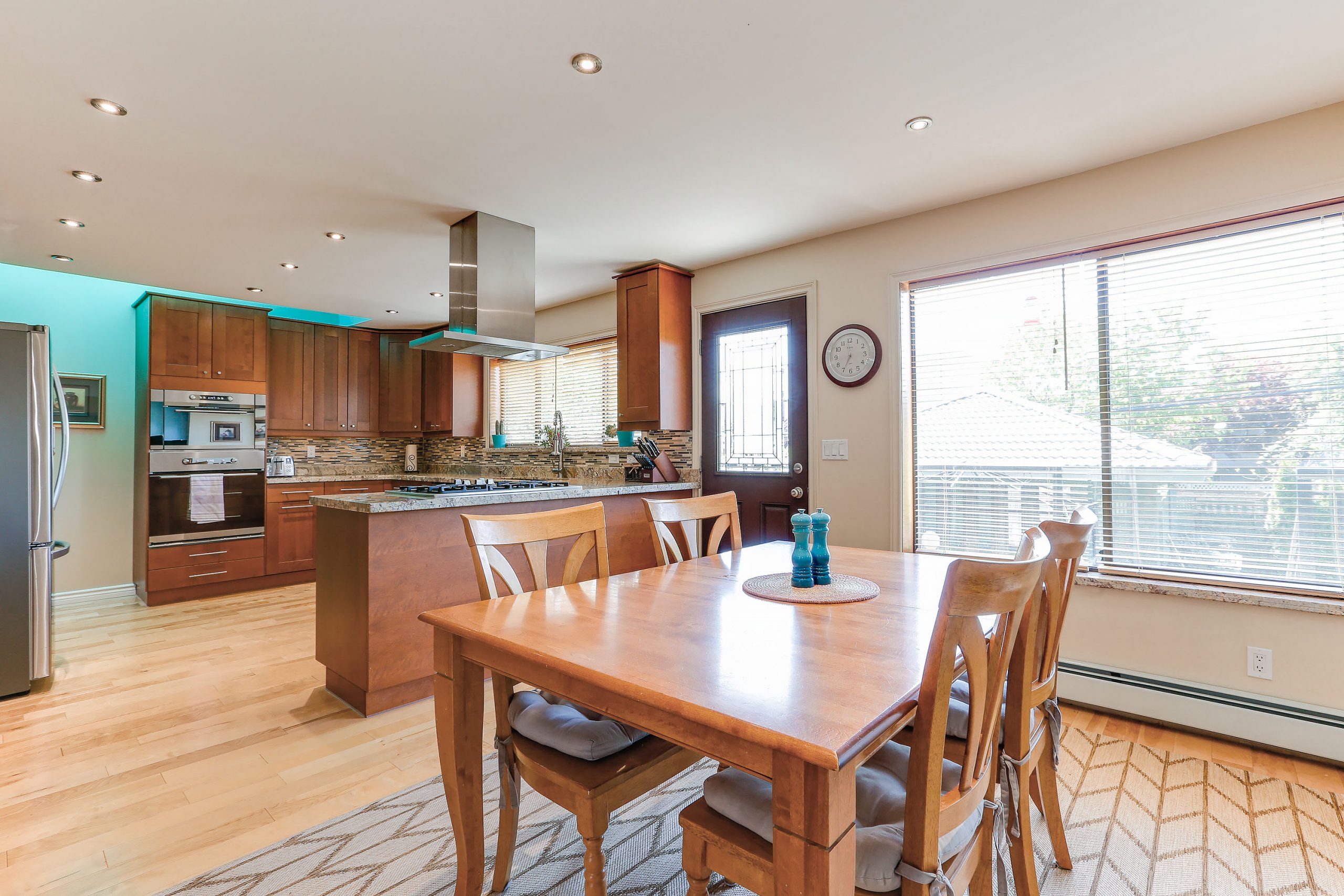 3866 Pandora Street Burnaby 11