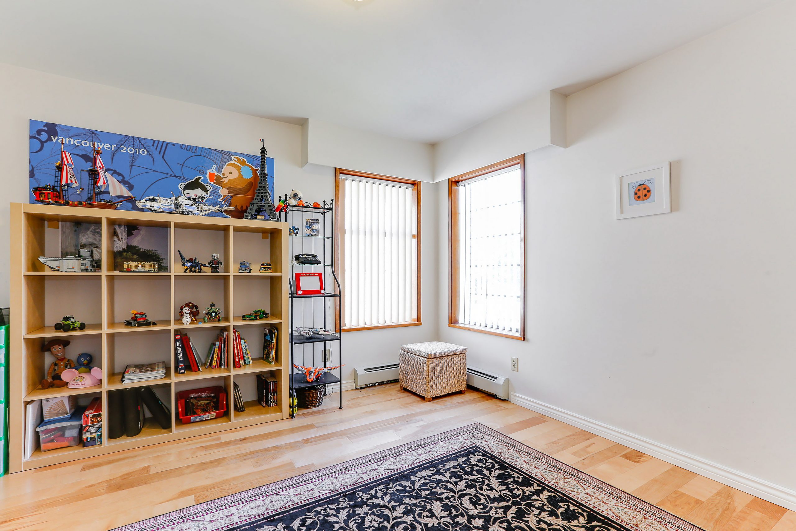 3866 Pandora Street Burnaby 24