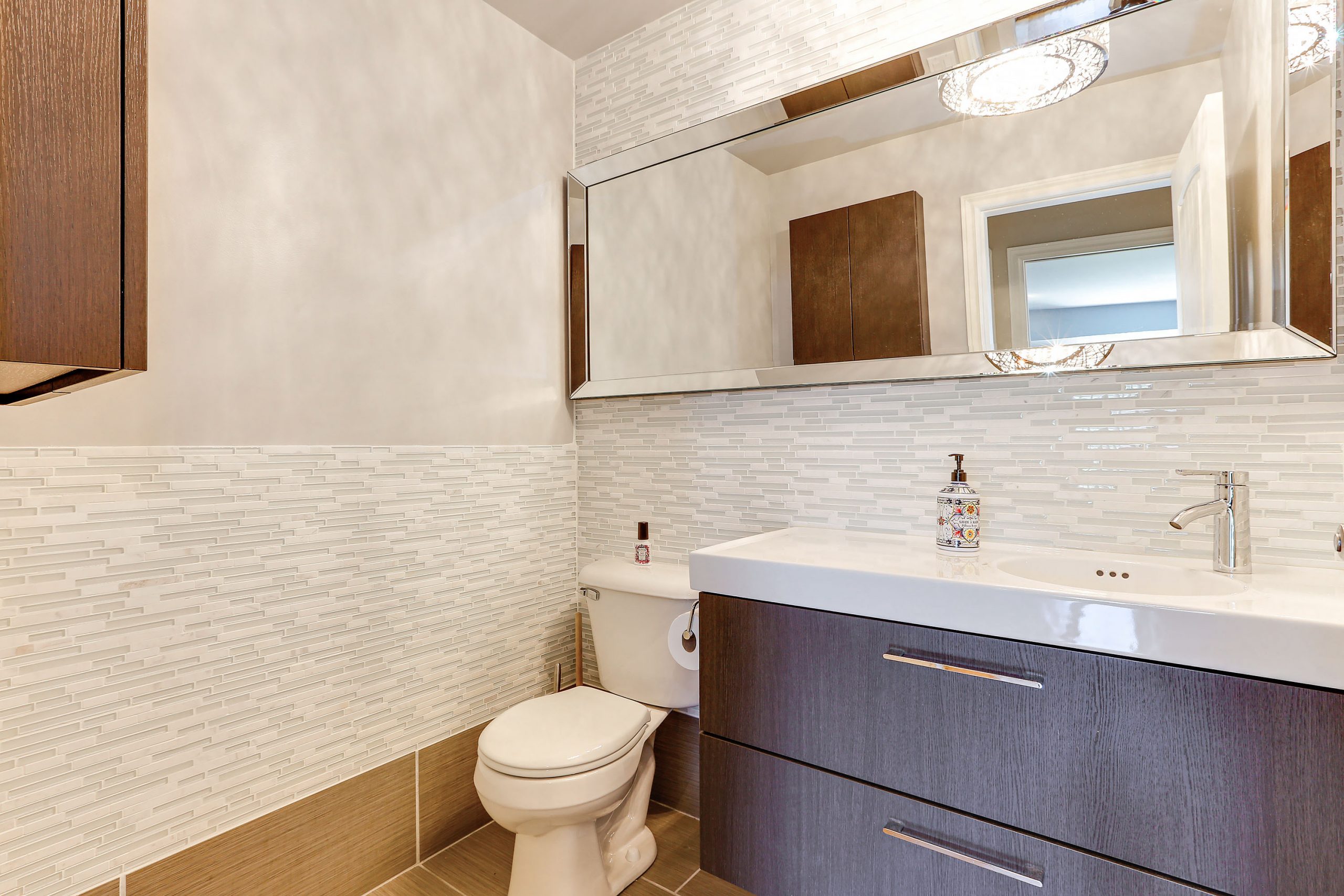 3866 Pandora Street Burnaby 26