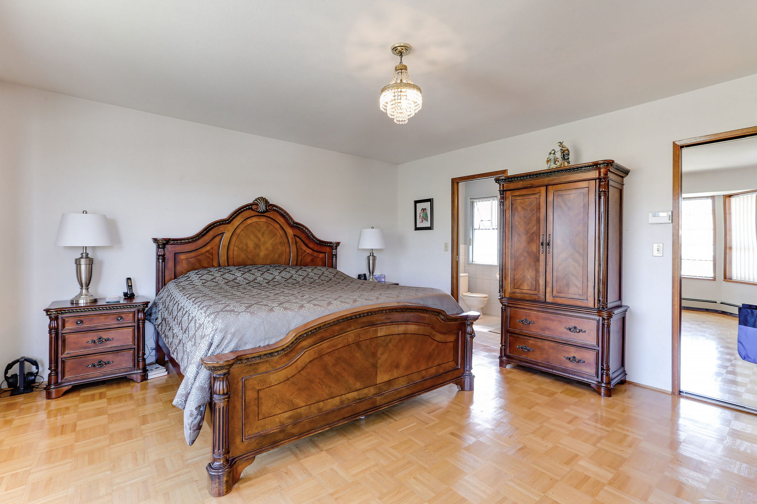 3866 Pandora Street Burnaby 30